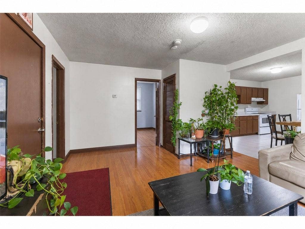 2313 Polk Street NE, 87, Minneapolis, MN 55418 2313 Polk St NE 4.jpg