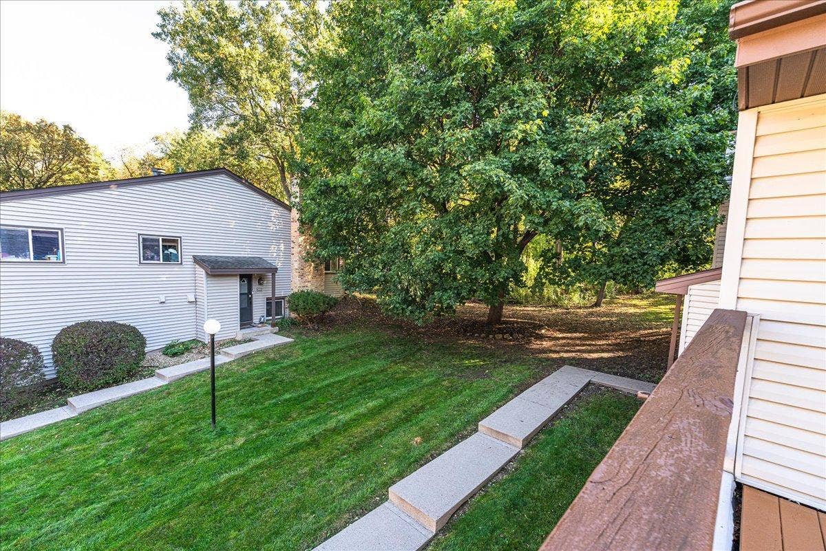 299 River Woods Lane, Burnsville, MN 55337