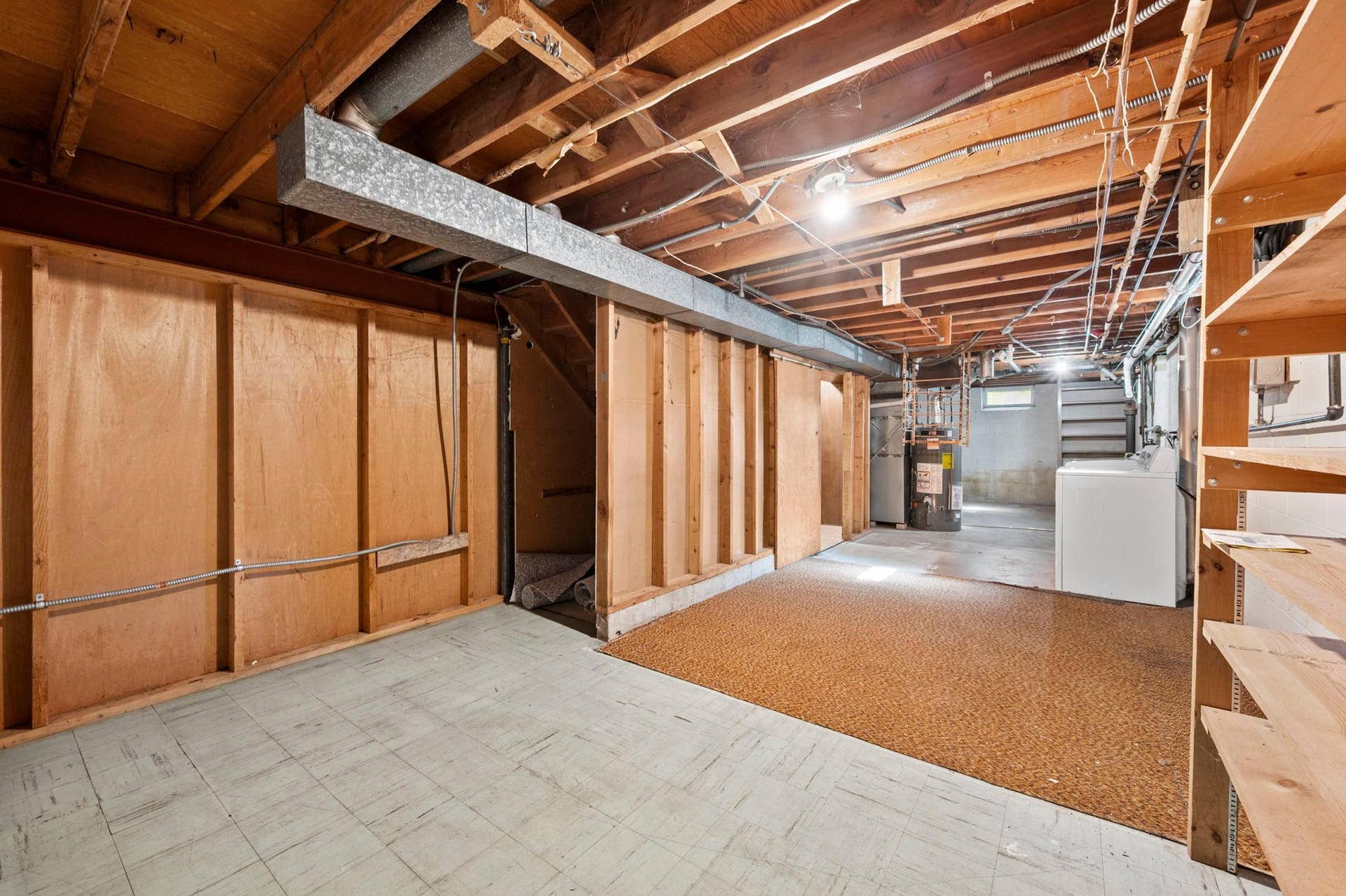 6609 74th Avenue N, Brooklyn Park, MN 55428 Large laundry and utility space. Plenty of room for storage or work bench.