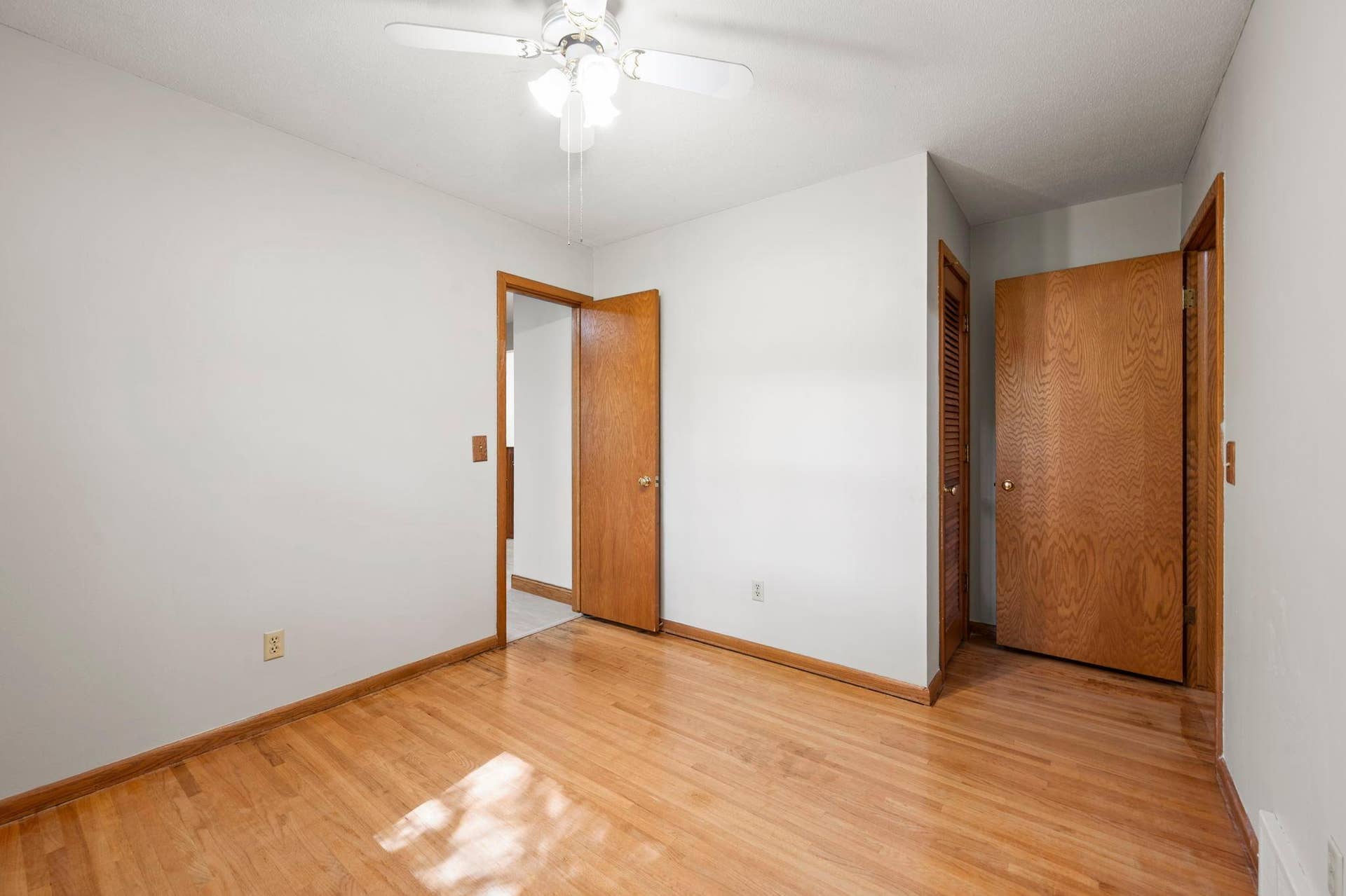 6609 74th Avenue N, Brooklyn Park, MN 55428 Third bedroom.