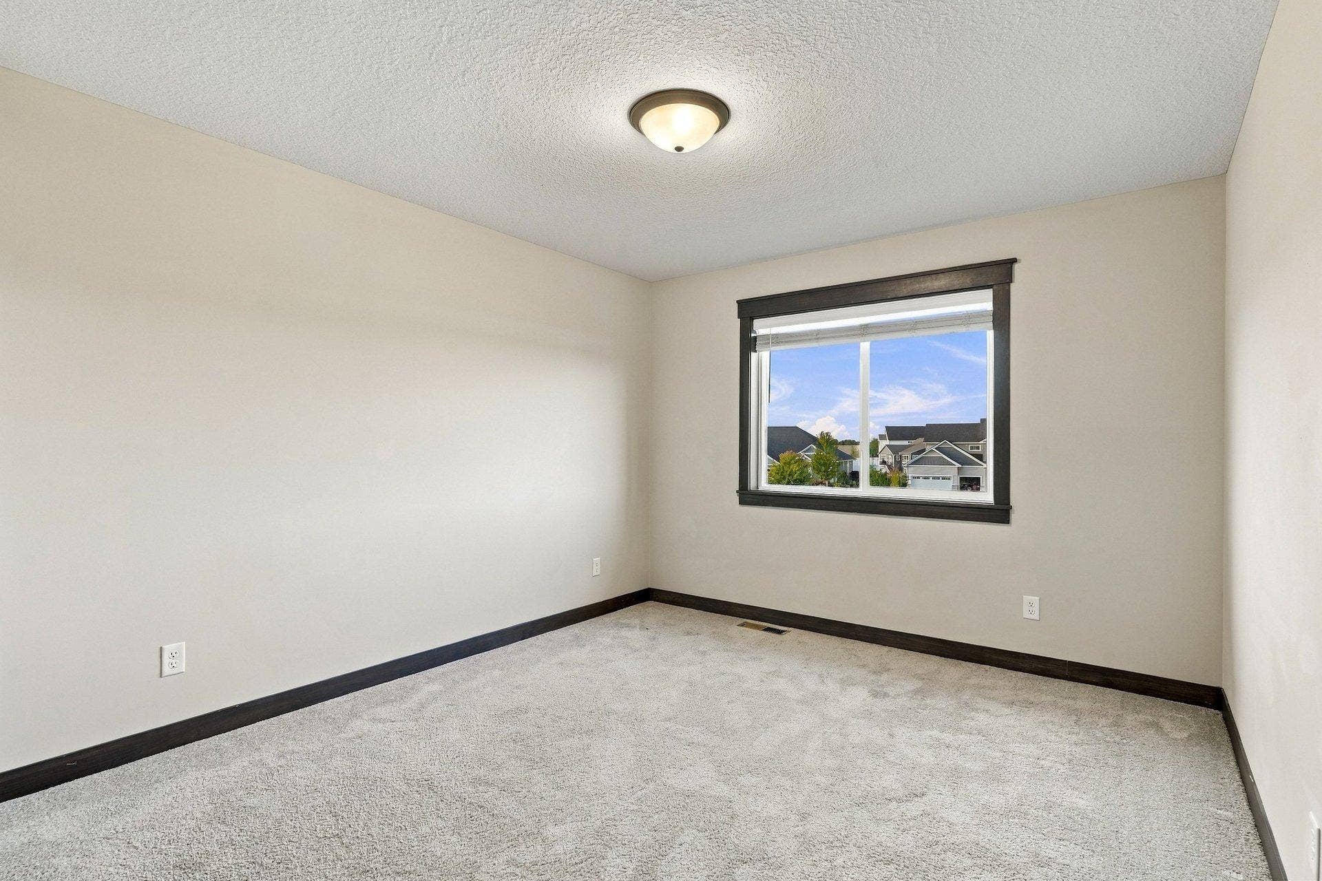 8212 198th Street W, Lakeville, MN 55044 UL bed 3