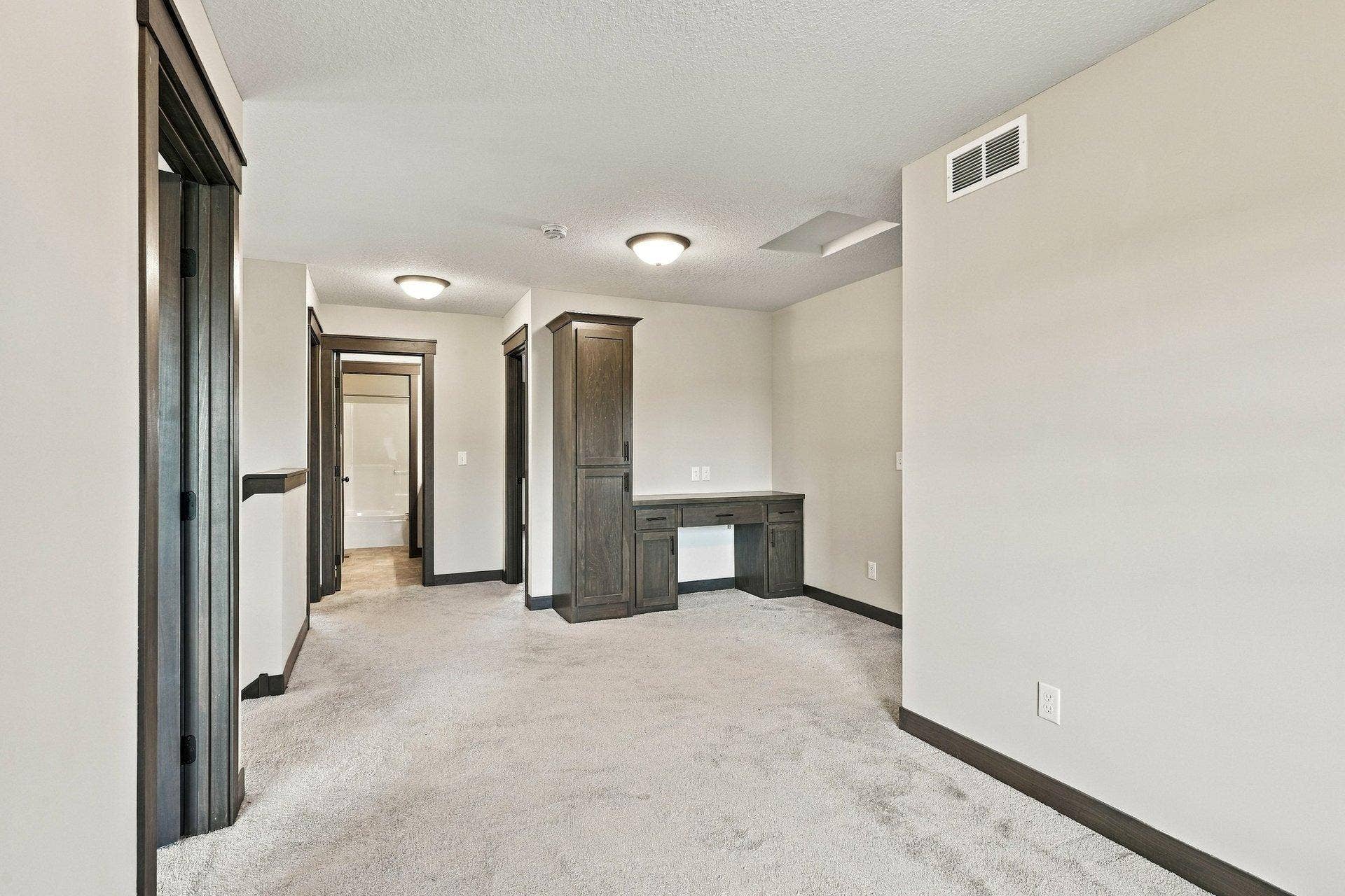8212 198th Street W, Lakeville, MN 55044 UL loft/study area