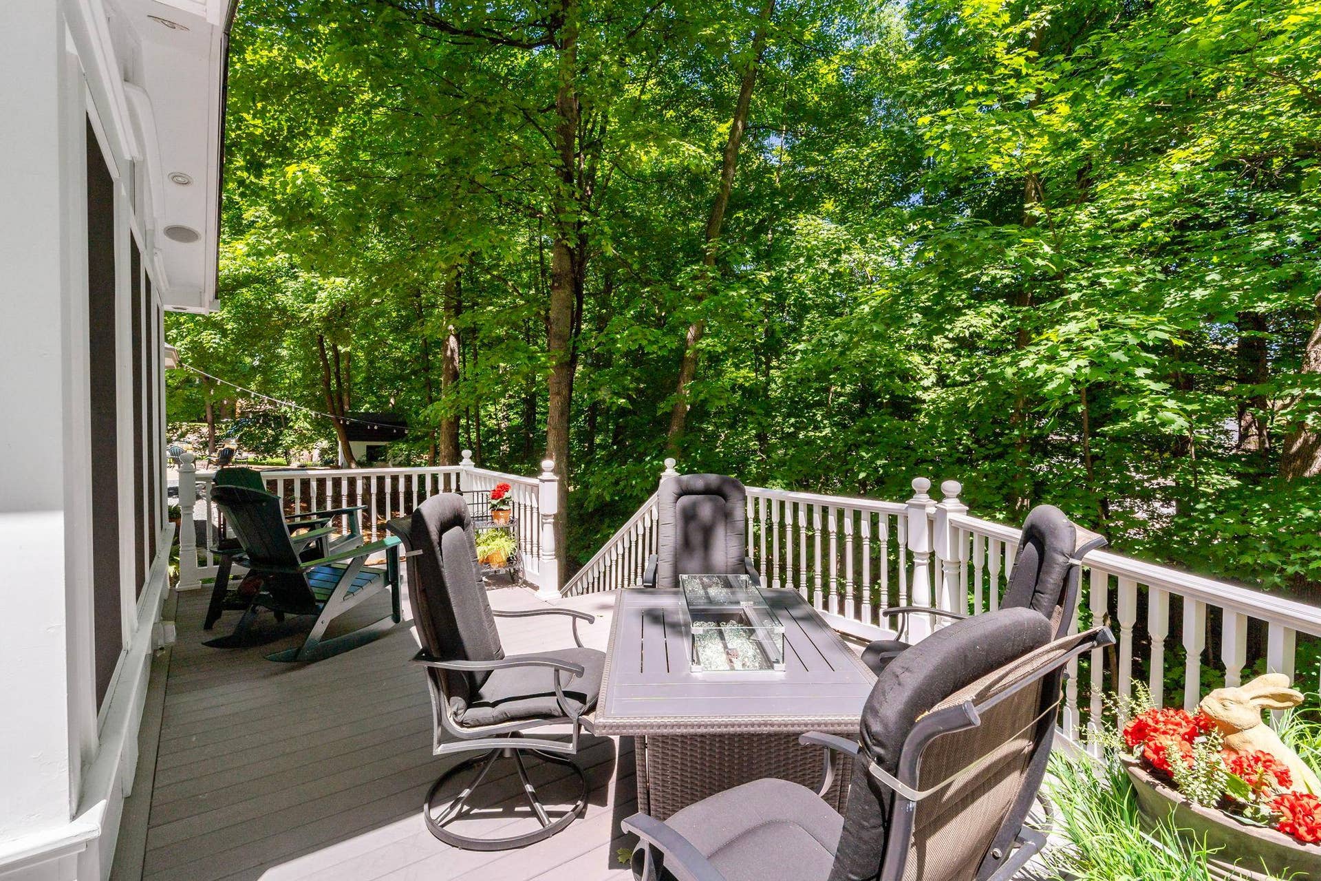 1330 Urbandale Lane N, Plymouth, MN 55447 Easily gather, entertain, and enjoy the private backyard