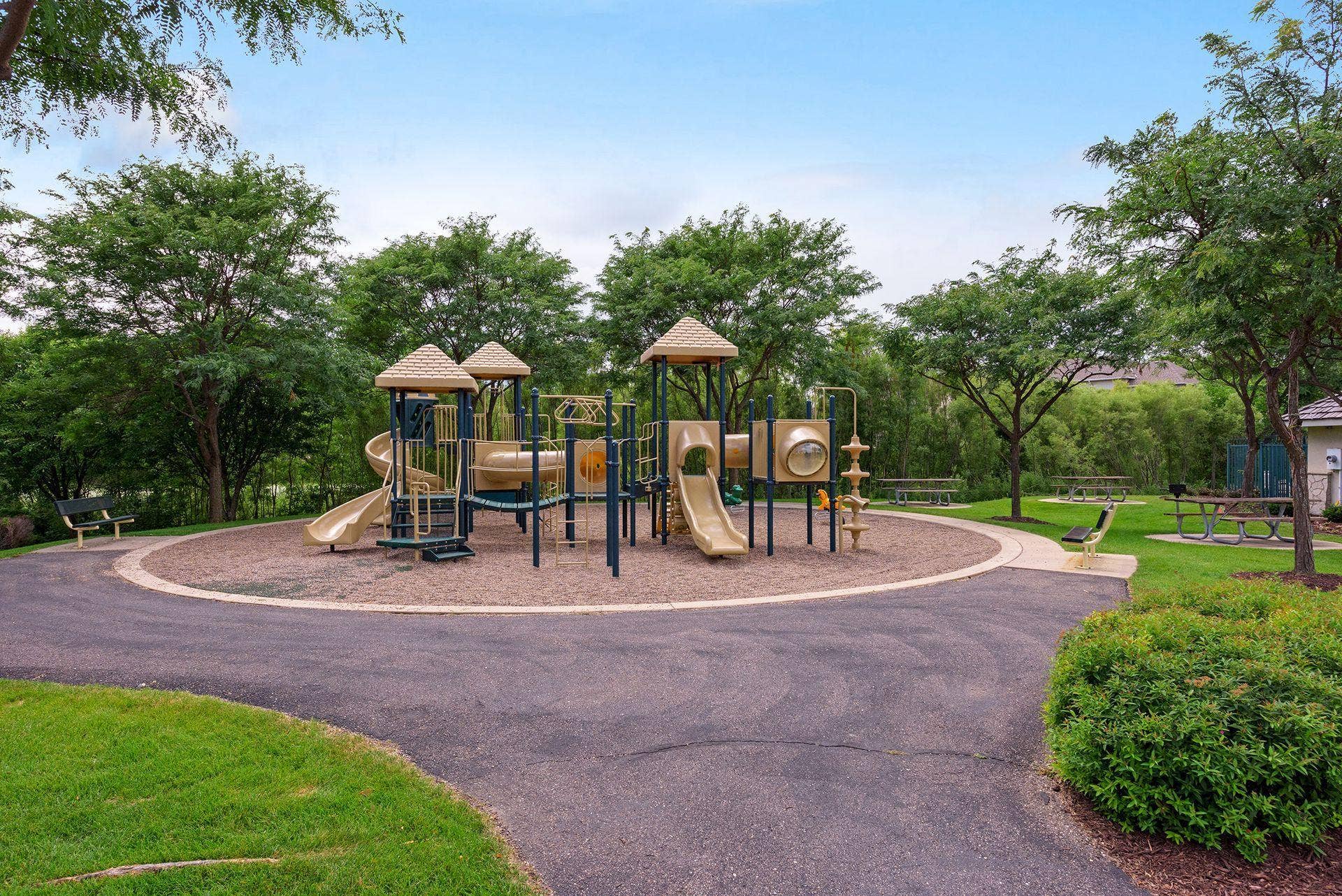 18920 Dorenkemper Place, Eden Prairie, MN 55347