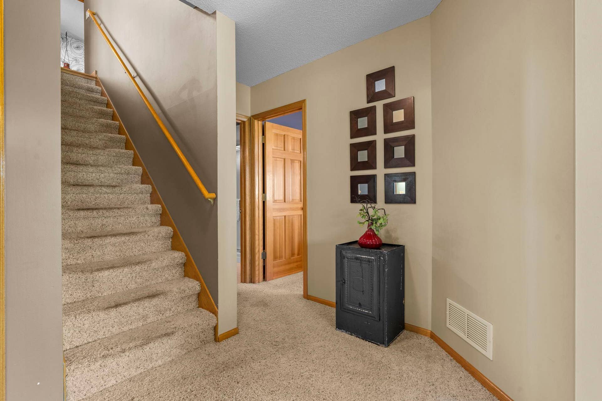 16345 Crystal Hills Circle, Lakeville, MN 55044