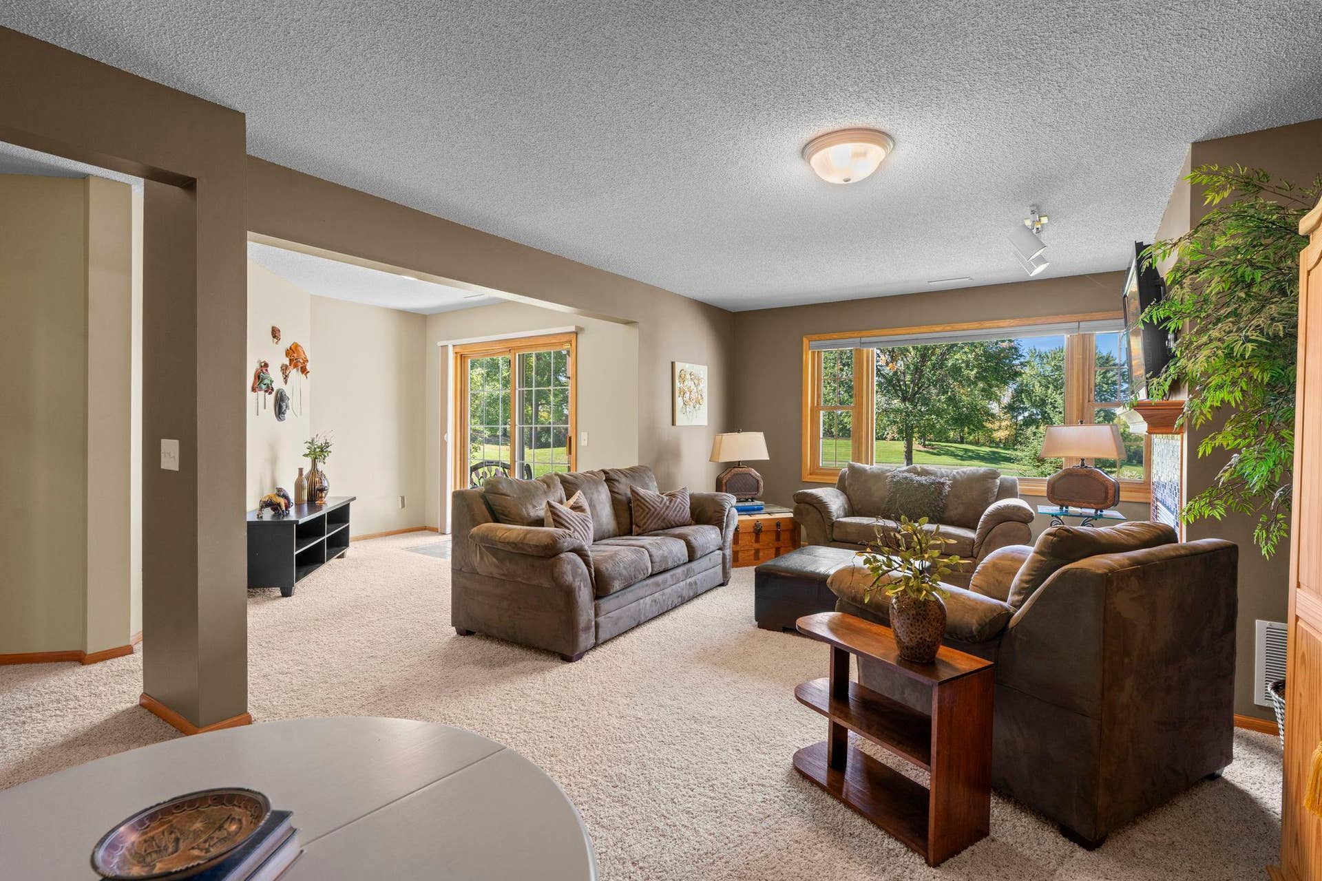 16345 Crystal Hills Circle, Lakeville, MN 55044