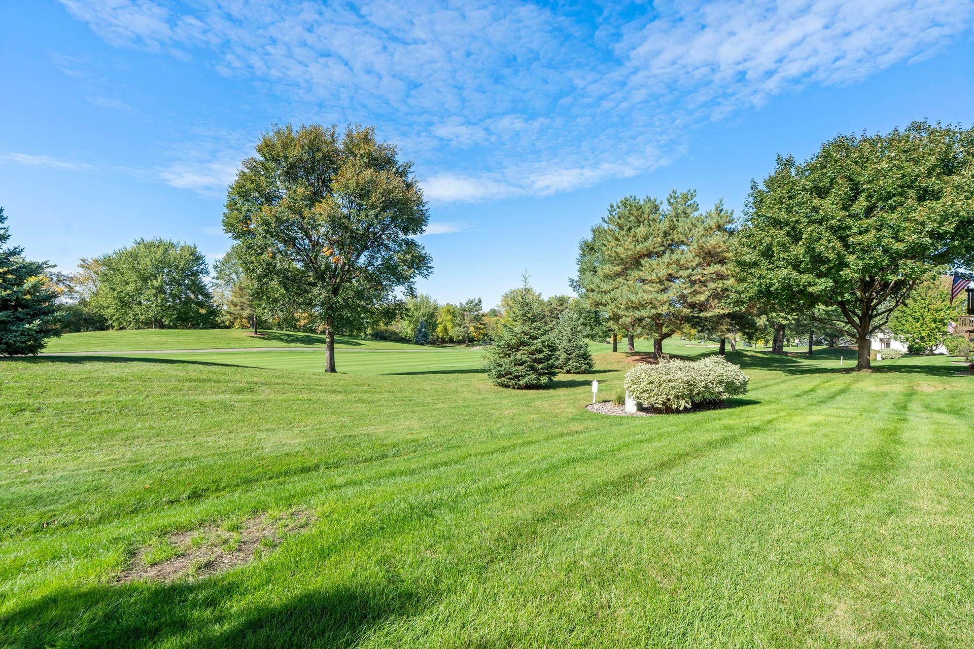 16345 Crystal Hills Circle, Lakeville, MN 55044