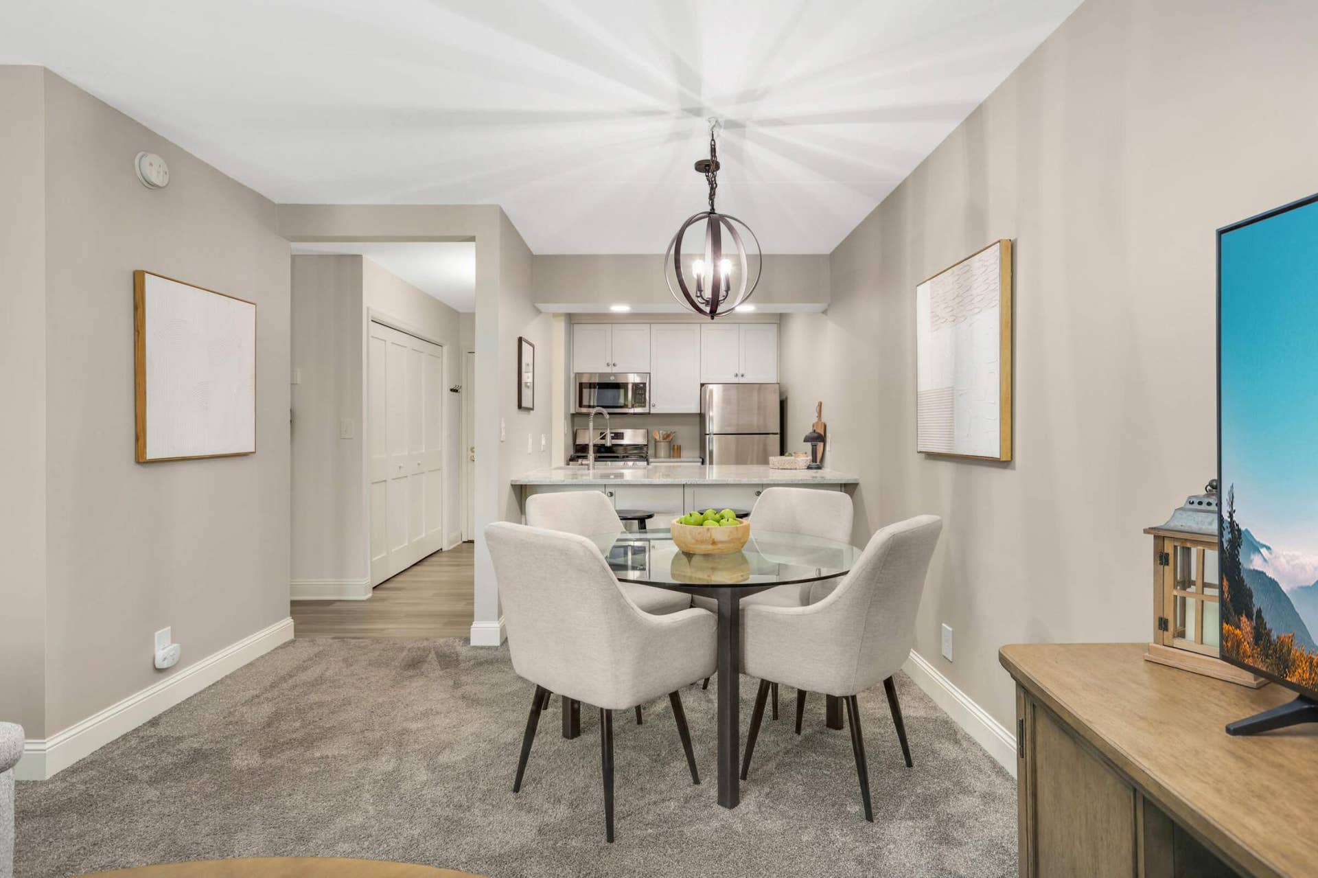 6710 Vernon Avenue S, #409, Edina, MN 55436 6710 Vernon Avenue S, #409, Edina, MN 55436
