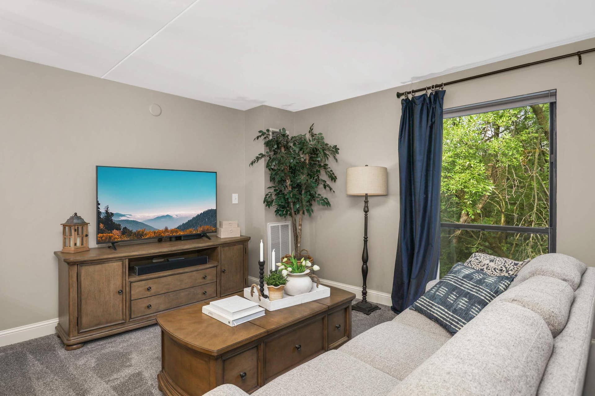 6710 Vernon Avenue S, #409, Edina, MN 55436 6710 Vernon Avenue S, #409, Edina, MN 55436