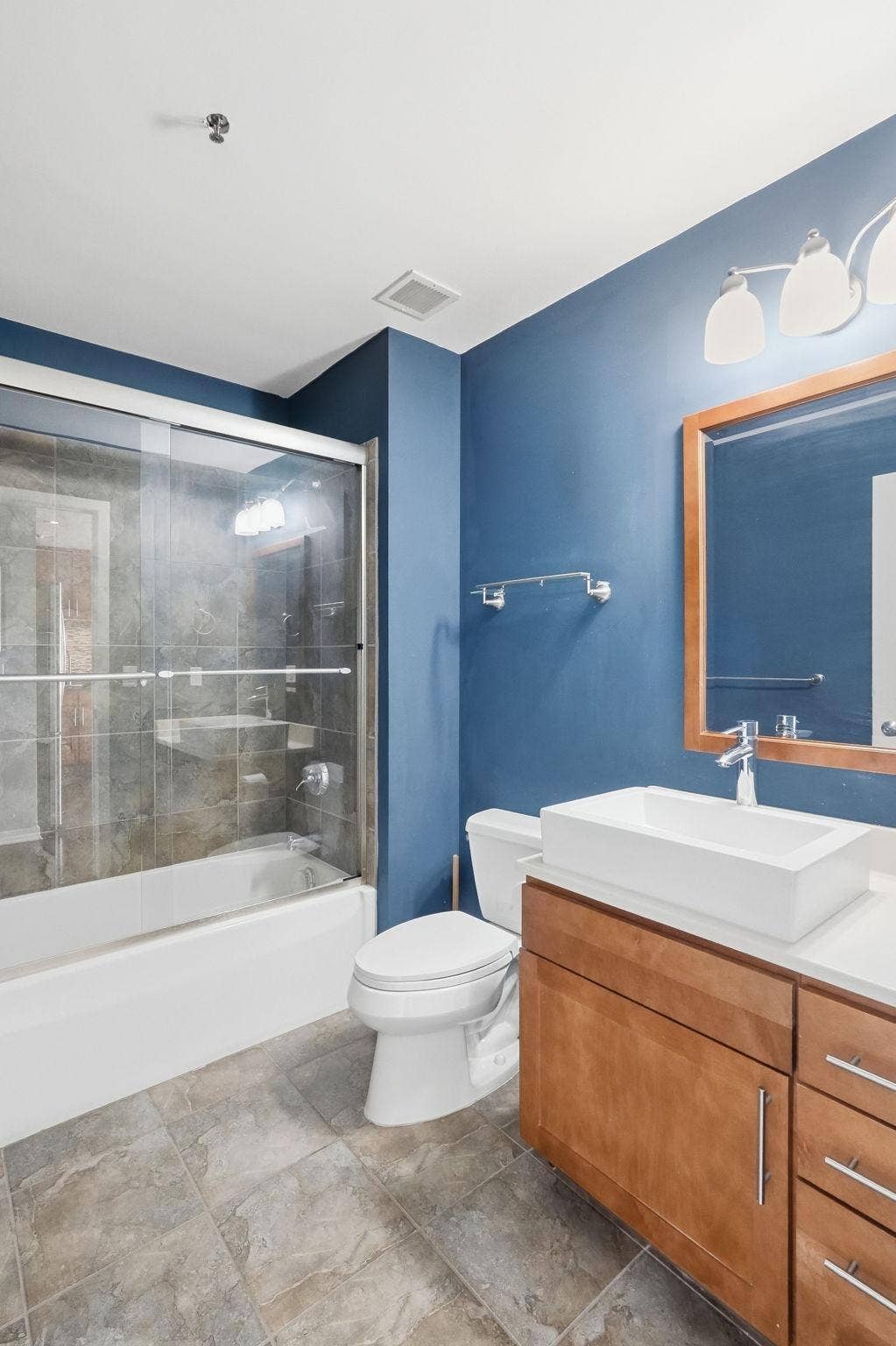 929 Portland Avenue, #1807, 24, Minneapolis, MN 55404 929 Portland Avenue, #1807, 24, Minneapolis, MN 55404