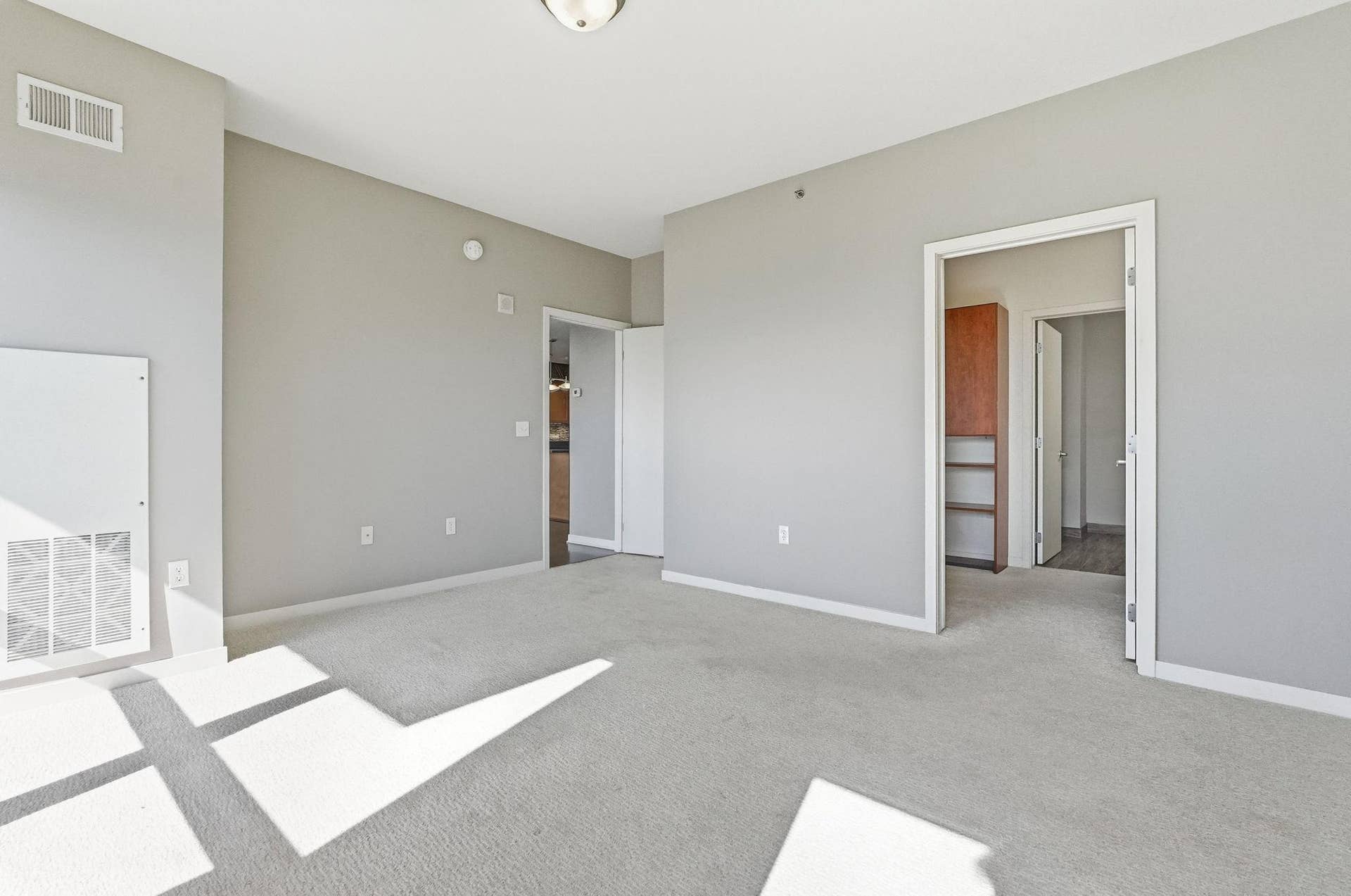 929 Portland Avenue, #1807, 24, Minneapolis, MN 55404 929 Portland Avenue, #1807, 24, Minneapolis, MN 55404
