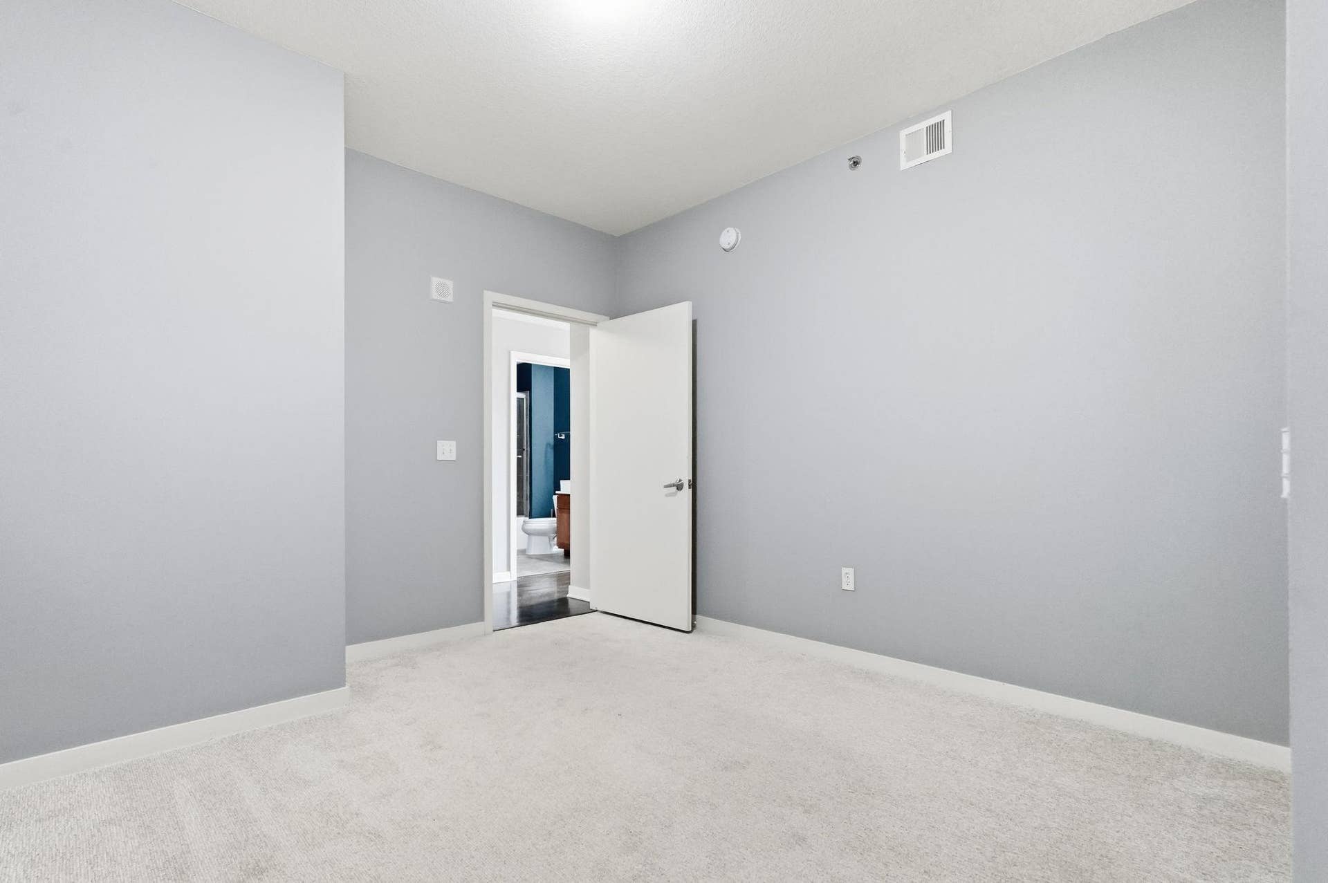 929 Portland Avenue, #1807, 24, Minneapolis, MN 55404 929 Portland Avenue, #1807, 24, Minneapolis, MN 55404