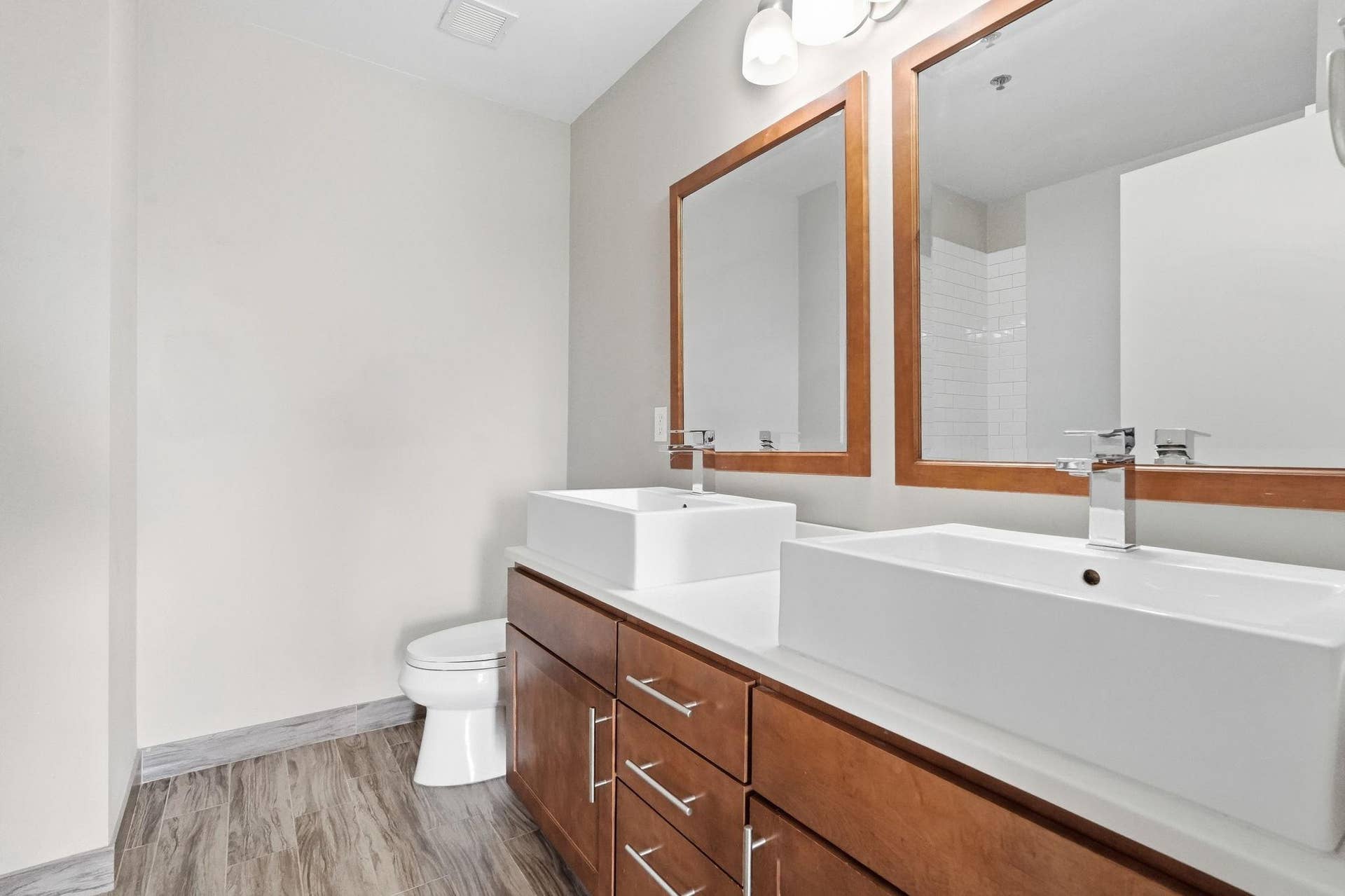 929 Portland Avenue, #1807, 24, Minneapolis, MN 55404 929 Portland Avenue, #1807, 24, Minneapolis, MN 55404