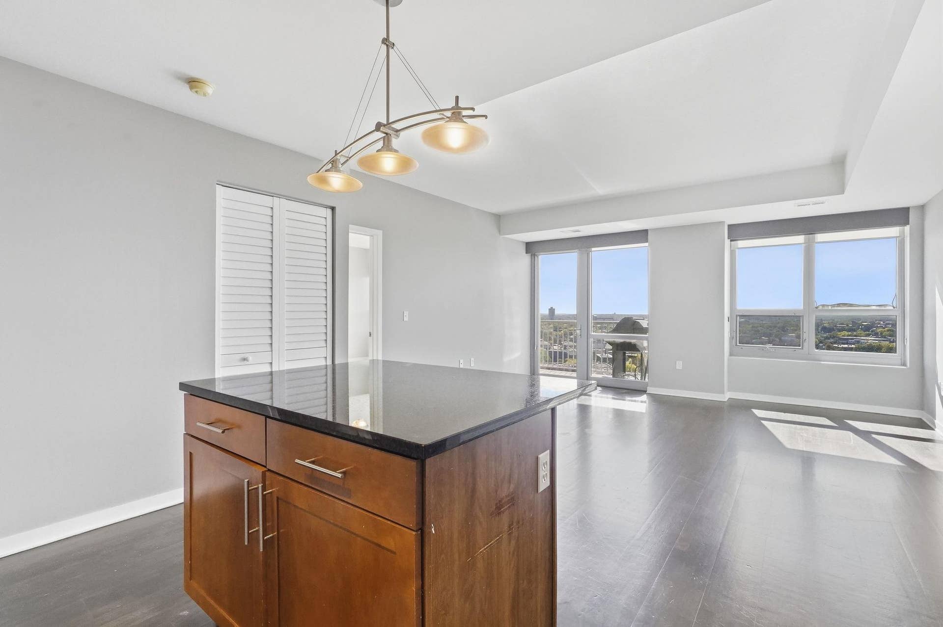 929 Portland Avenue, #1807, 24, Minneapolis, MN 55404 929 Portland Avenue, #1807, 24, Minneapolis, MN 55404
