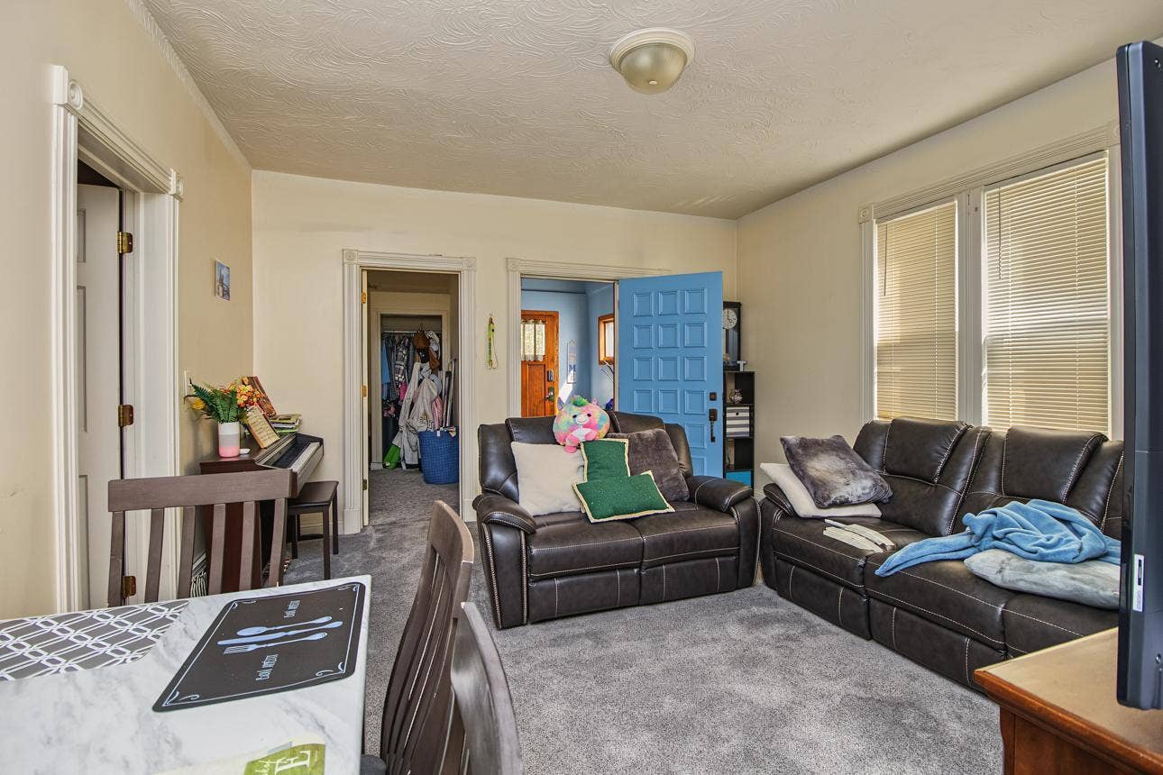 970 Sherburne Avenue, 102, Saint Paul, MN 55104 3.jpg