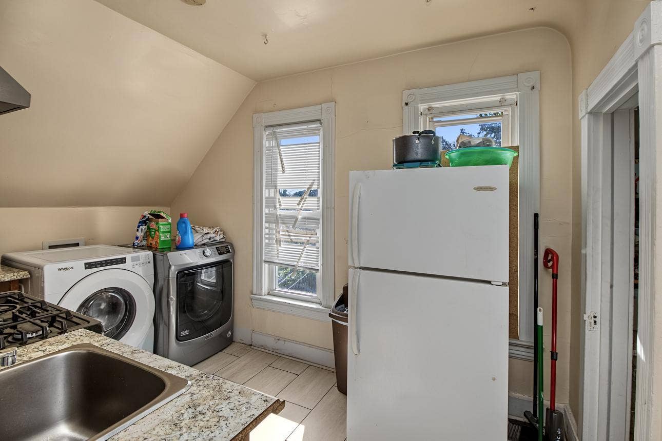 970 Sherburne Avenue, 102, Saint Paul, MN 55104 18.jpg