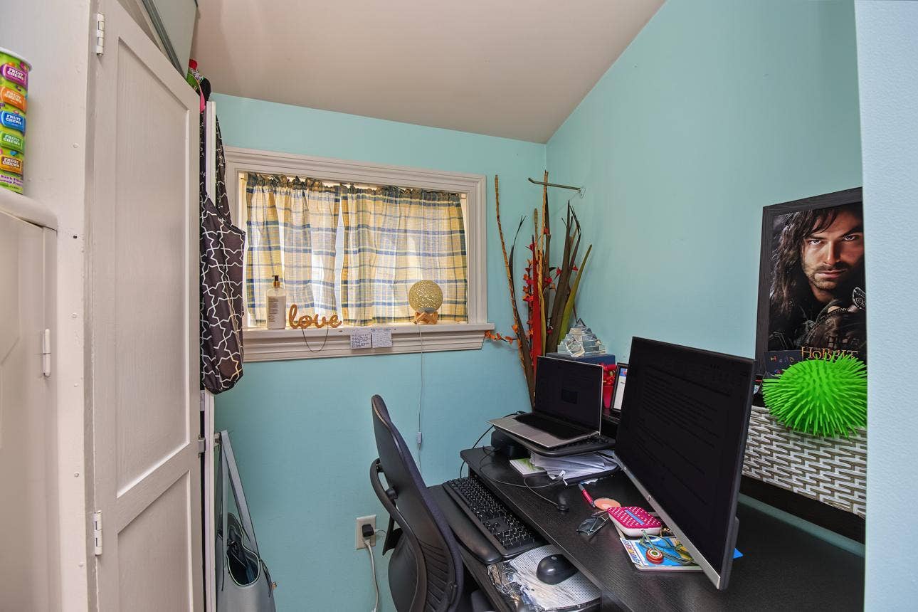970 Sherburne Avenue, 102, Saint Paul, MN 55104 Small office