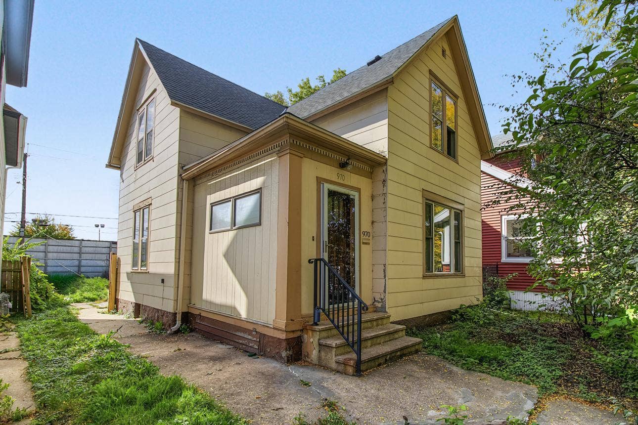 970 Sherburne Avenue, 102, Saint Paul, MN 55104 Nice Duplex with many updates for each unit