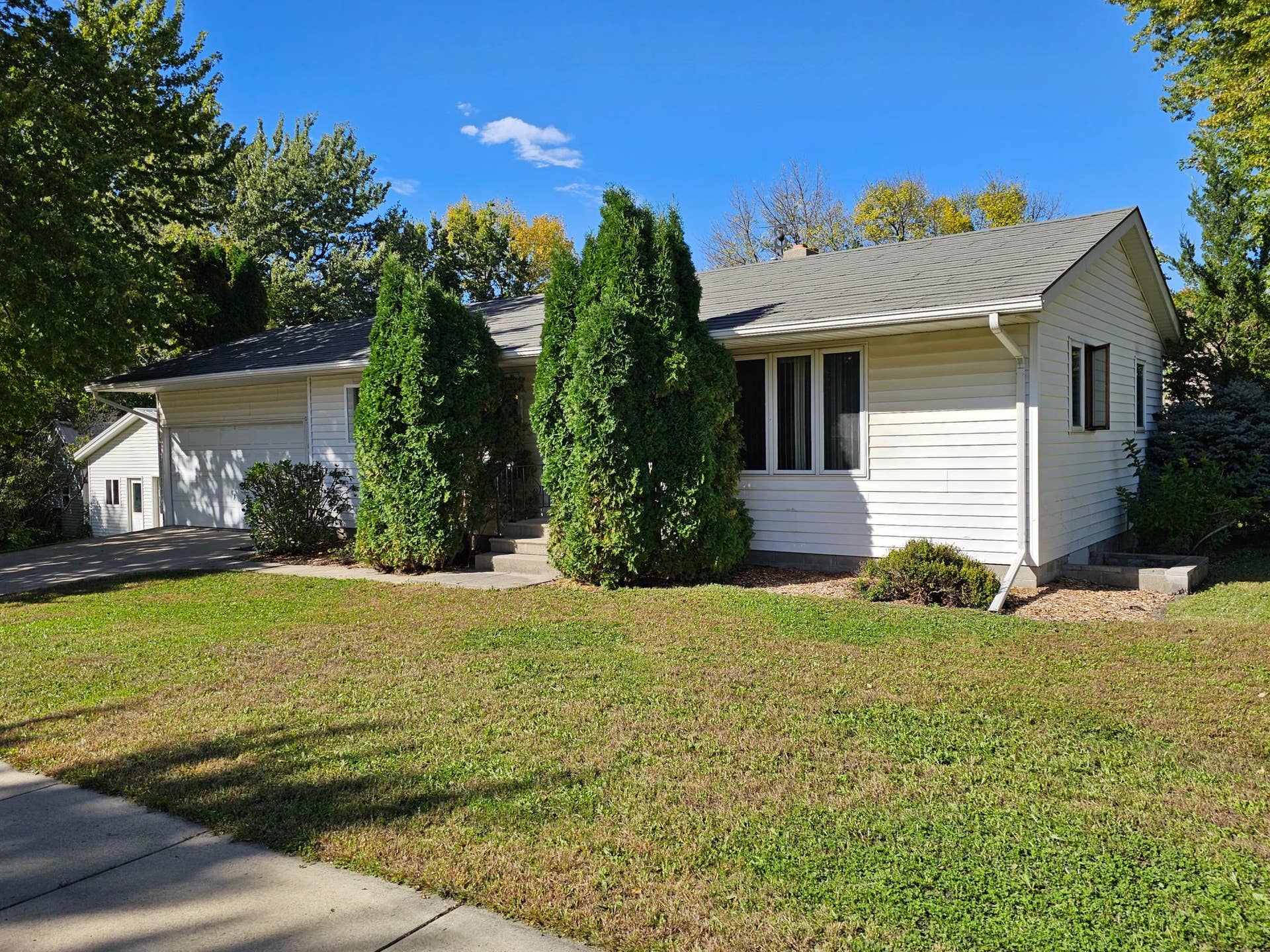 202 Rice Street NW, Sleepy Eye, MN 56085 20261001_150056.jpg
