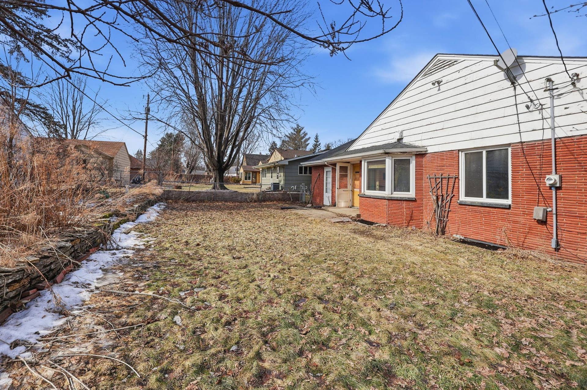 1030 Hyacinth Avenue E, 98, Saint Paul, MN 55106 45-web-or-mls-046_K84A6942.jpg