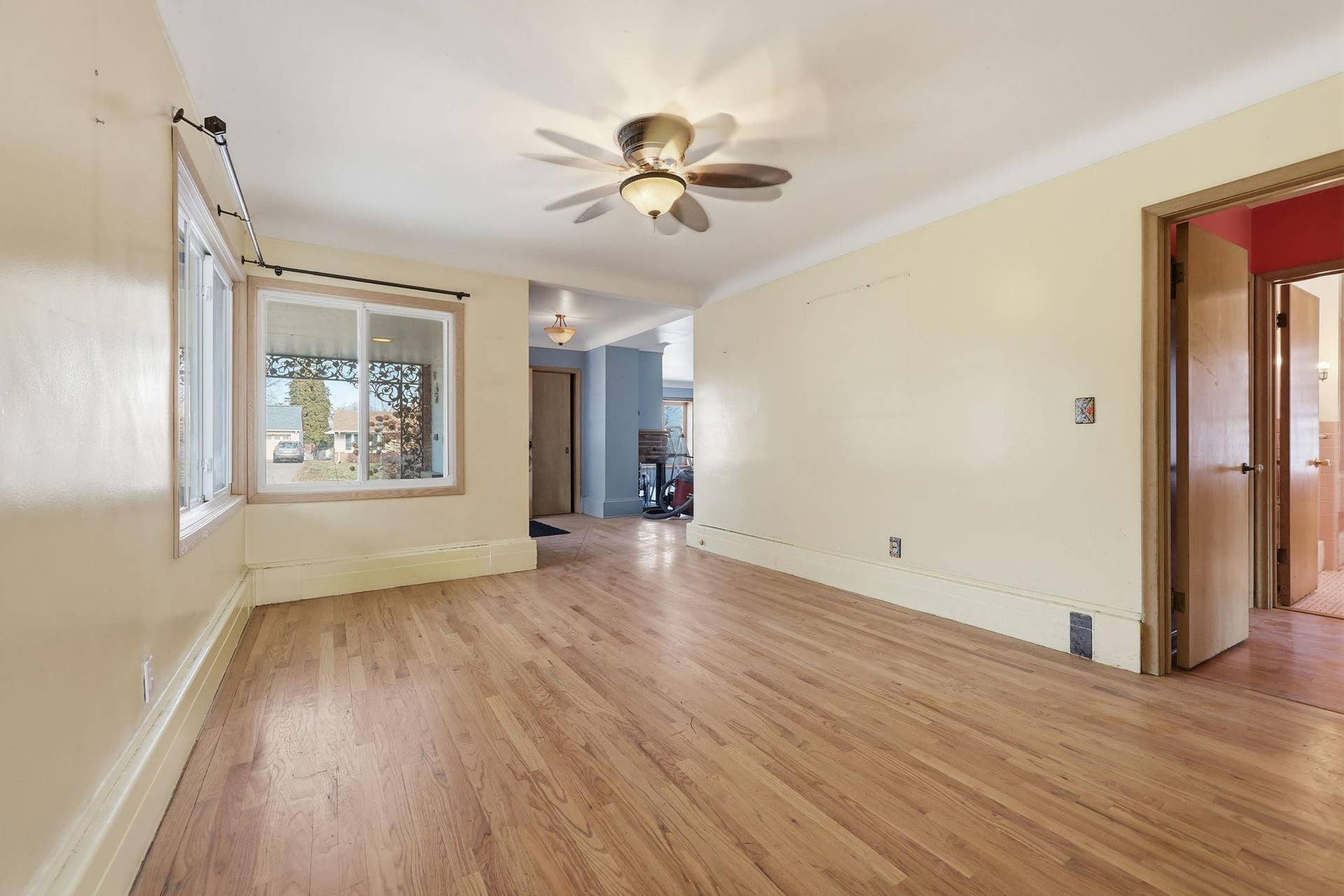 1030 Hyacinth Avenue E, 98, Saint Paul, MN 55106 6-web-or-mls-028_K84A6885.jpg