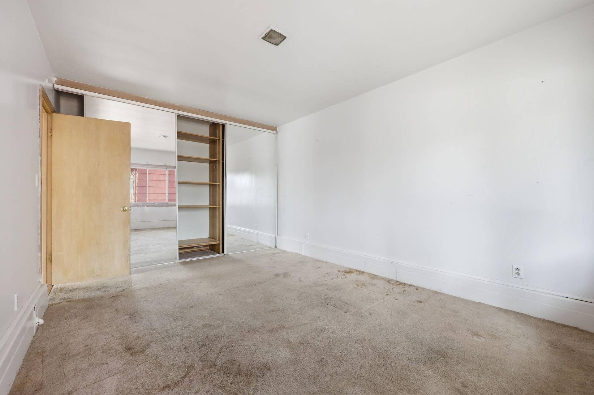 1030 Hyacinth Avenue E, 98, Saint Paul, MN 55106 14-web-or-mls-002_K84A6807.jpg