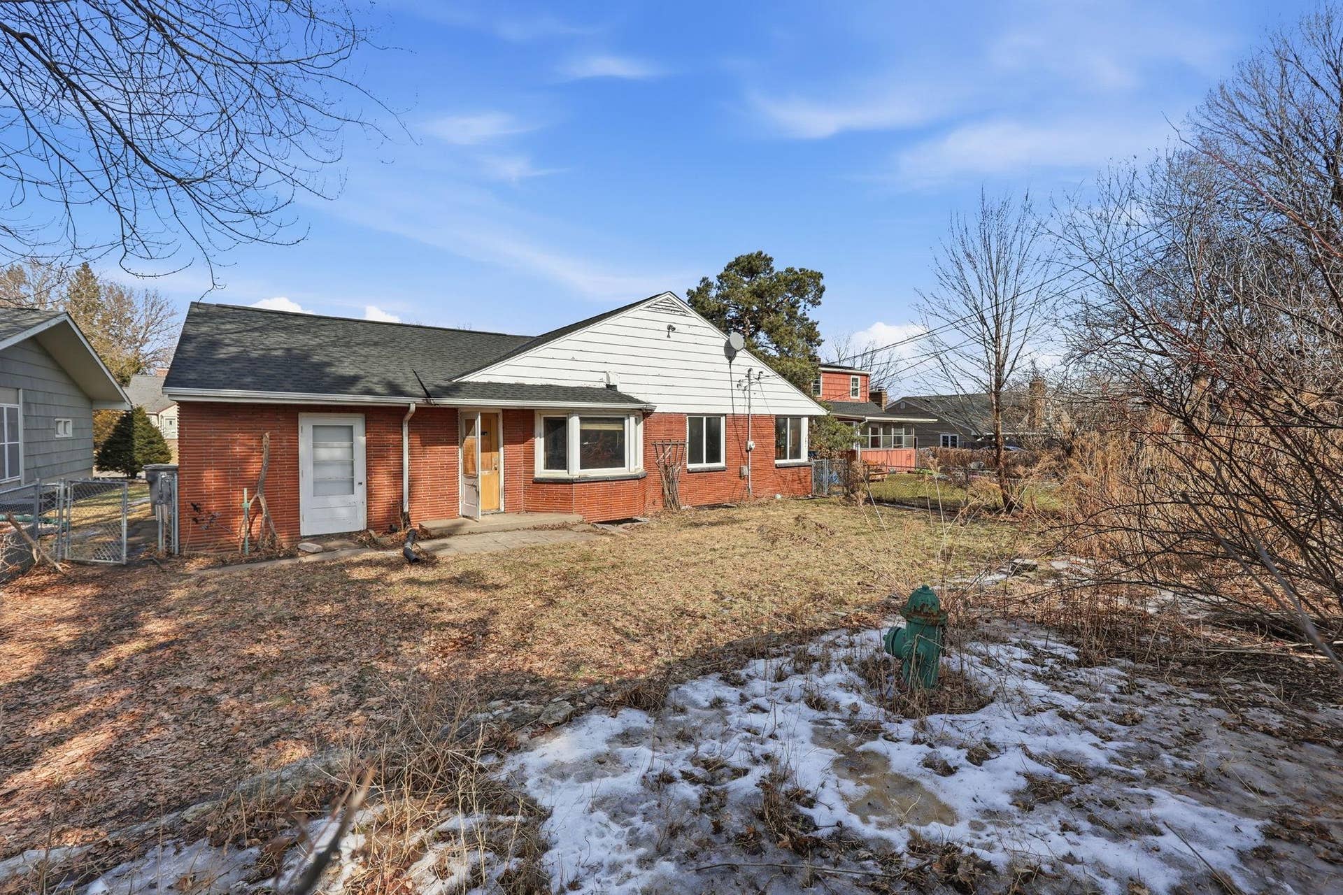 1030 Hyacinth Avenue E, 98, Saint Paul, MN 55106 42-web-or-mls-043_K84A6933.jpg