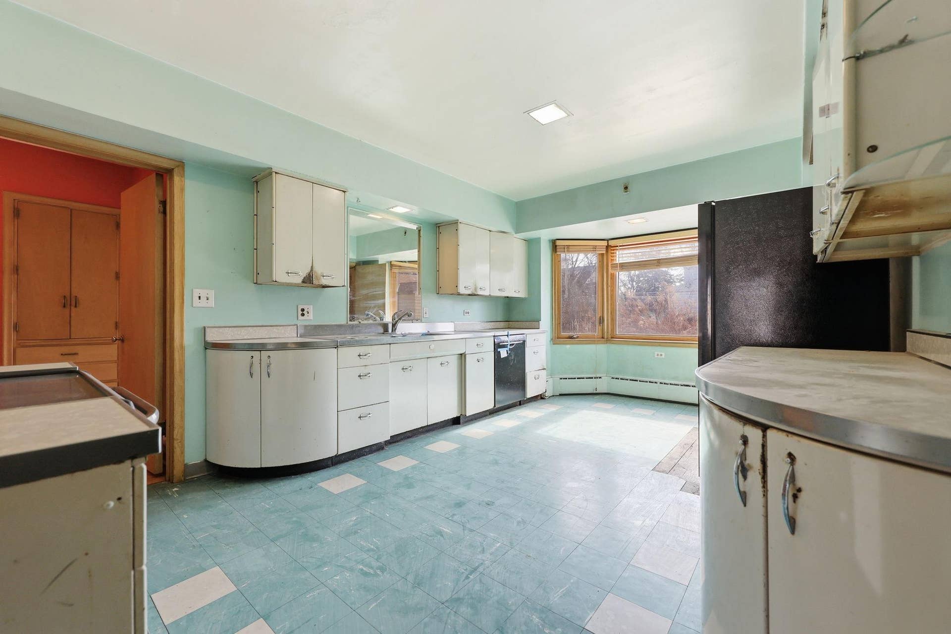 1030 Hyacinth Avenue E, 98, Saint Paul, MN 55106 24-web-or-mls-027_K84A6882.jpg