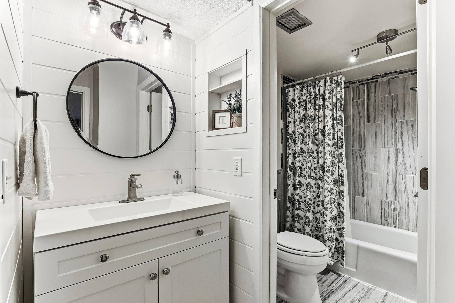 4412 Cedar Lake Road S, #3, Saint Louis Park, MN 55416 25-web-or-mls-4412-Cedar-Lake-Rd-S-3-25.jpg