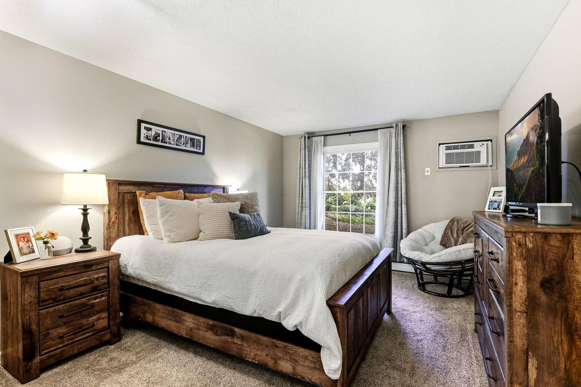 4412 Cedar Lake Road S, #3, Saint Louis Park, MN 55416 21-web-or-mls-4412-Cedar-Lake-Rd-S-3-21.jpg