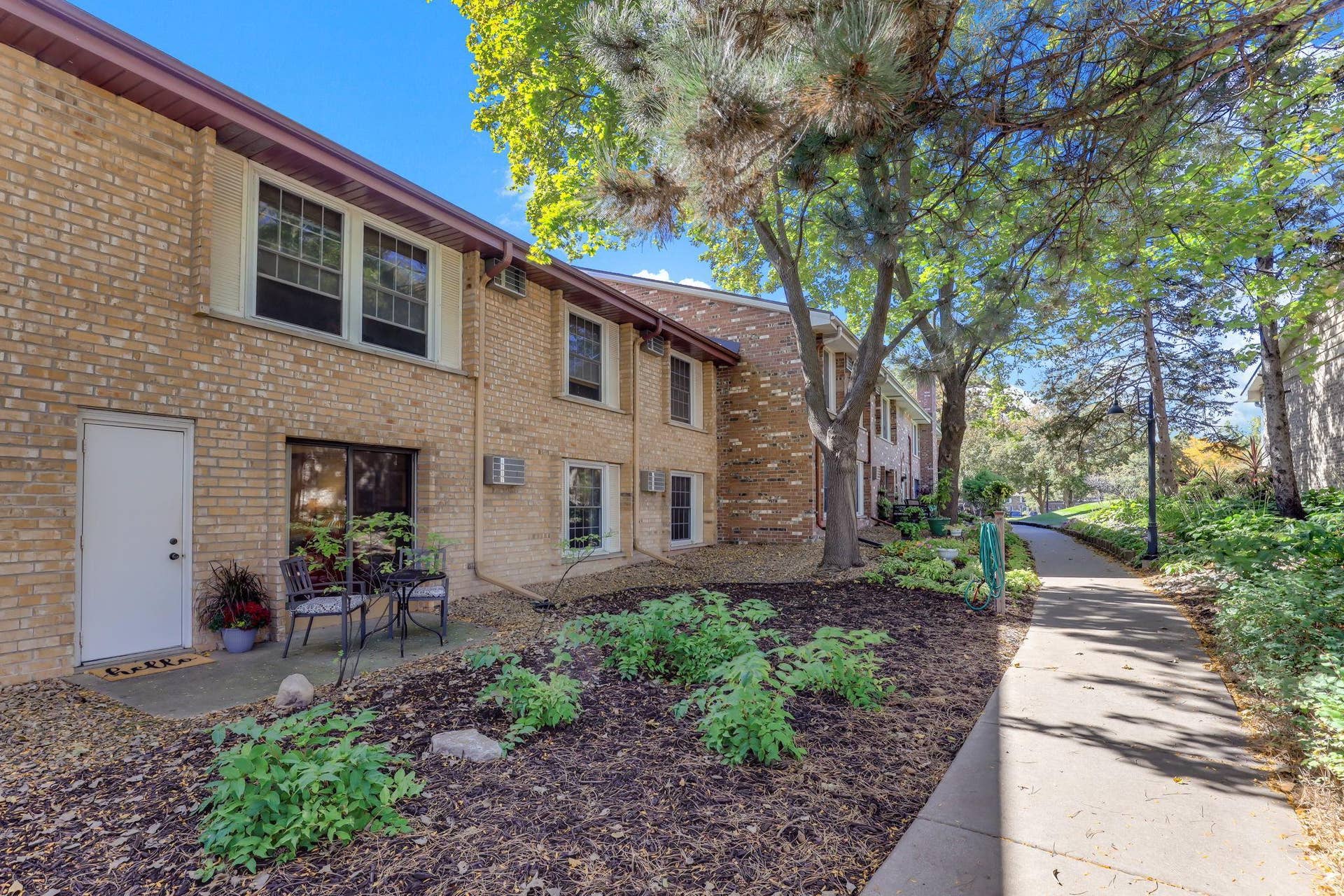 4412 Cedar Lake Road S, #3, Saint Louis Park, MN 55416 29-web-or-mls-4412-Cedar-Lake-Rd-S-3-29.jpg