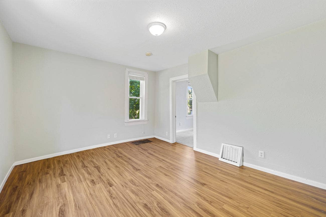 308 Stevens Street W, 104, Saint Paul, MN 55107 4_17375.jpg
