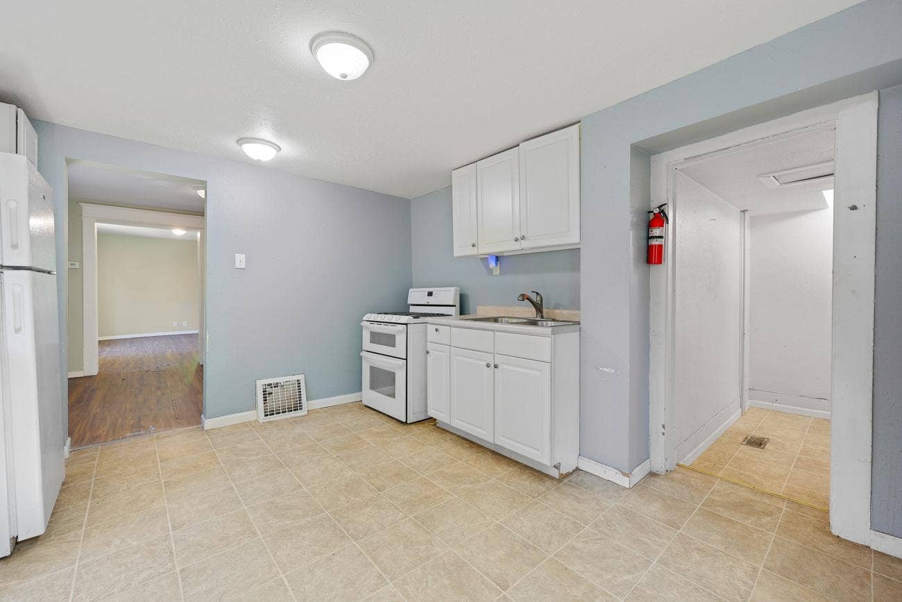 308 Stevens Street W, 104, Saint Paul, MN 55107 2_17363.jpg