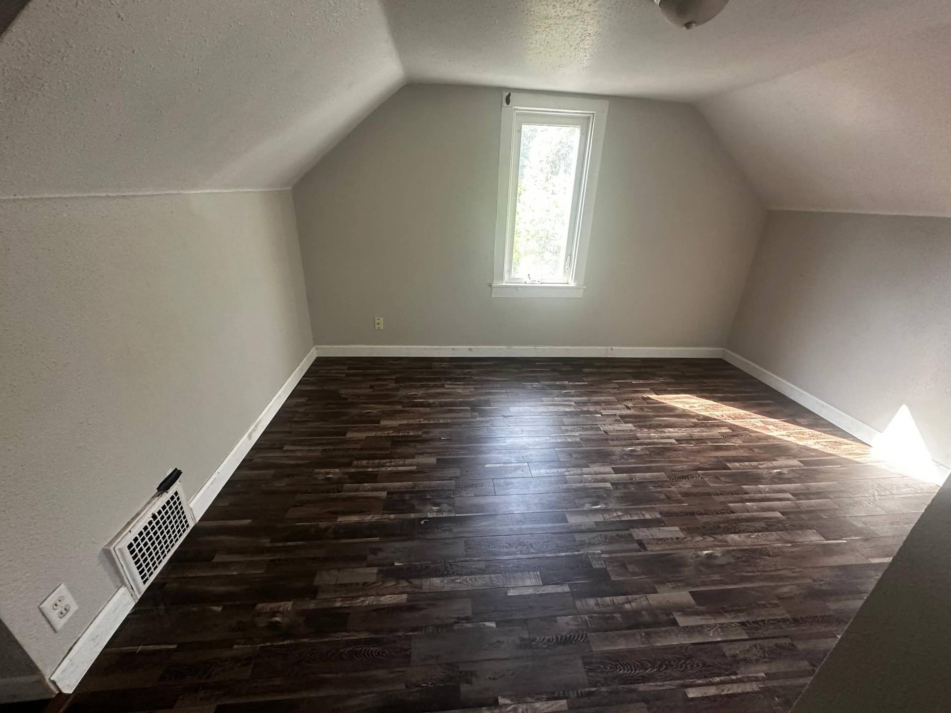 308 Stevens Street W, 104, Saint Paul, MN 55107 Upper Unit 1st Bedroom #2.jpeg