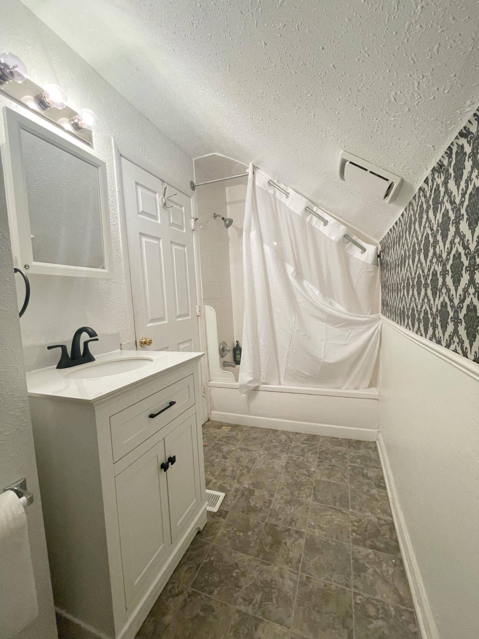 308 Stevens Street W, 104, Saint Paul, MN 55107 Upper Unit Bathroom #2.jpg