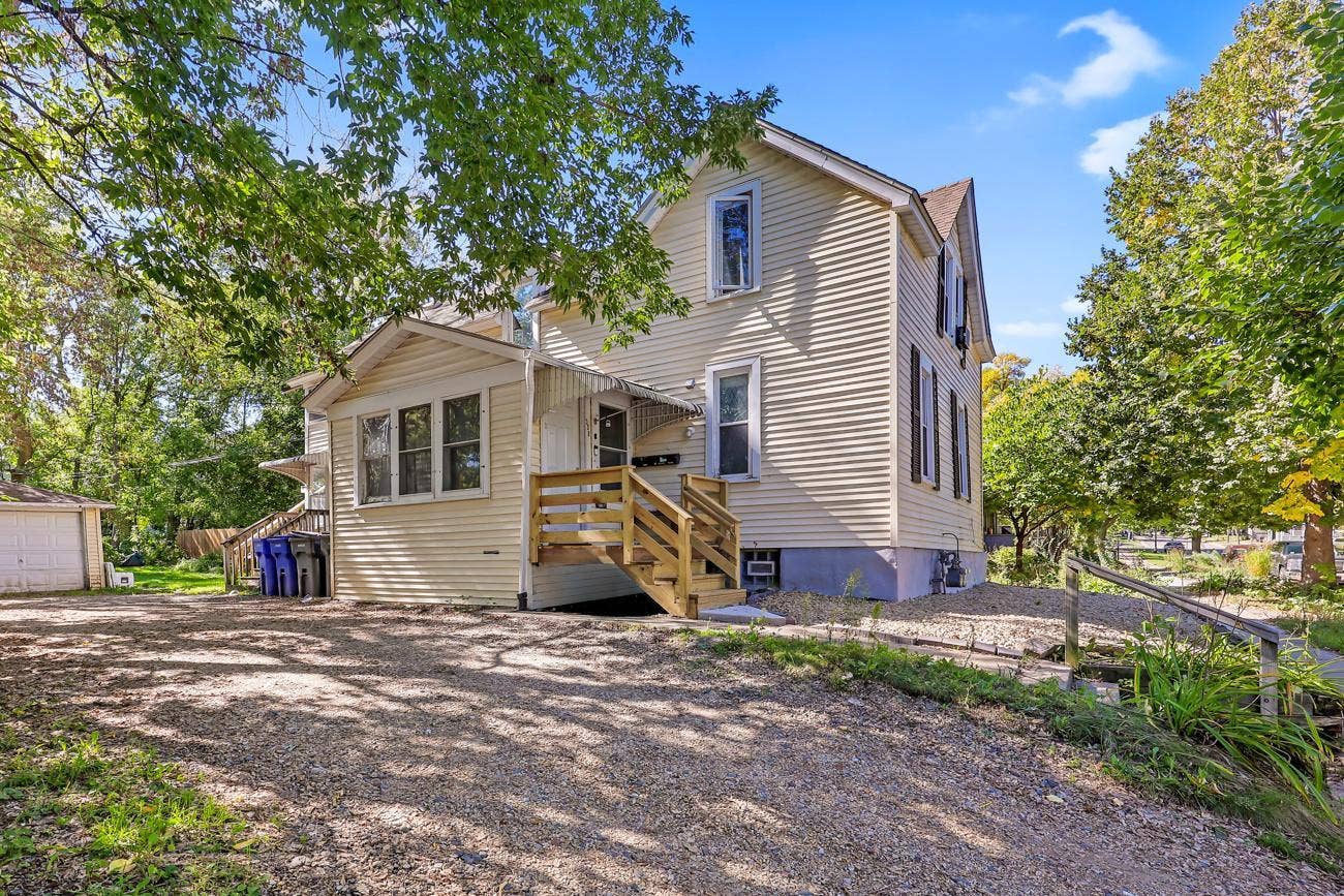 308 Stevens Street W, 104, Saint Paul, MN 55107 12_17427.jpg