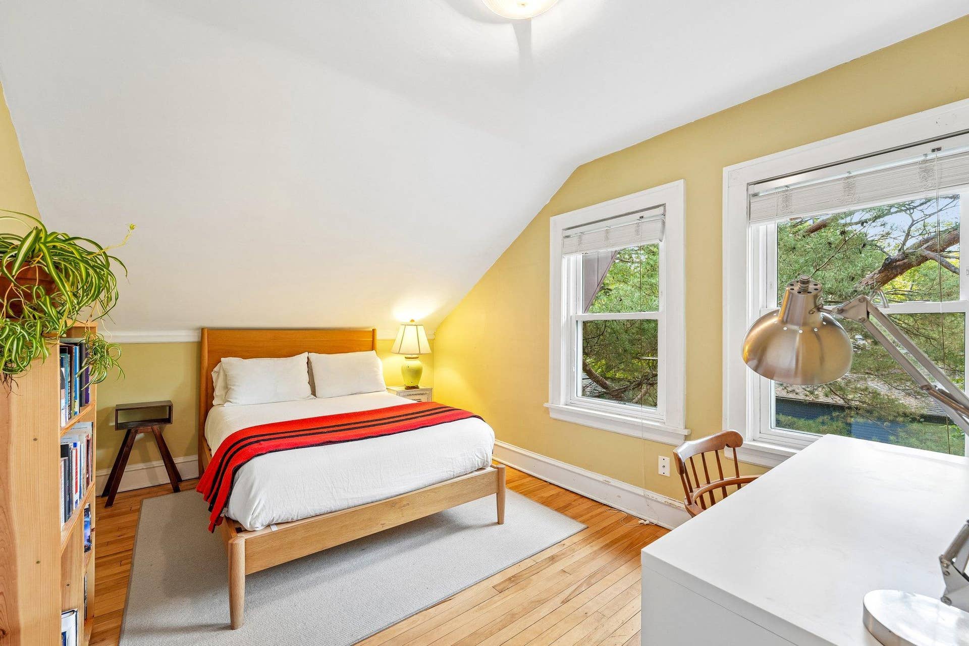 2820 42nd Avenue S, 15, Minneapolis, MN 55406 16-web-or-mls-42nd Ave-S0610-024.jpg