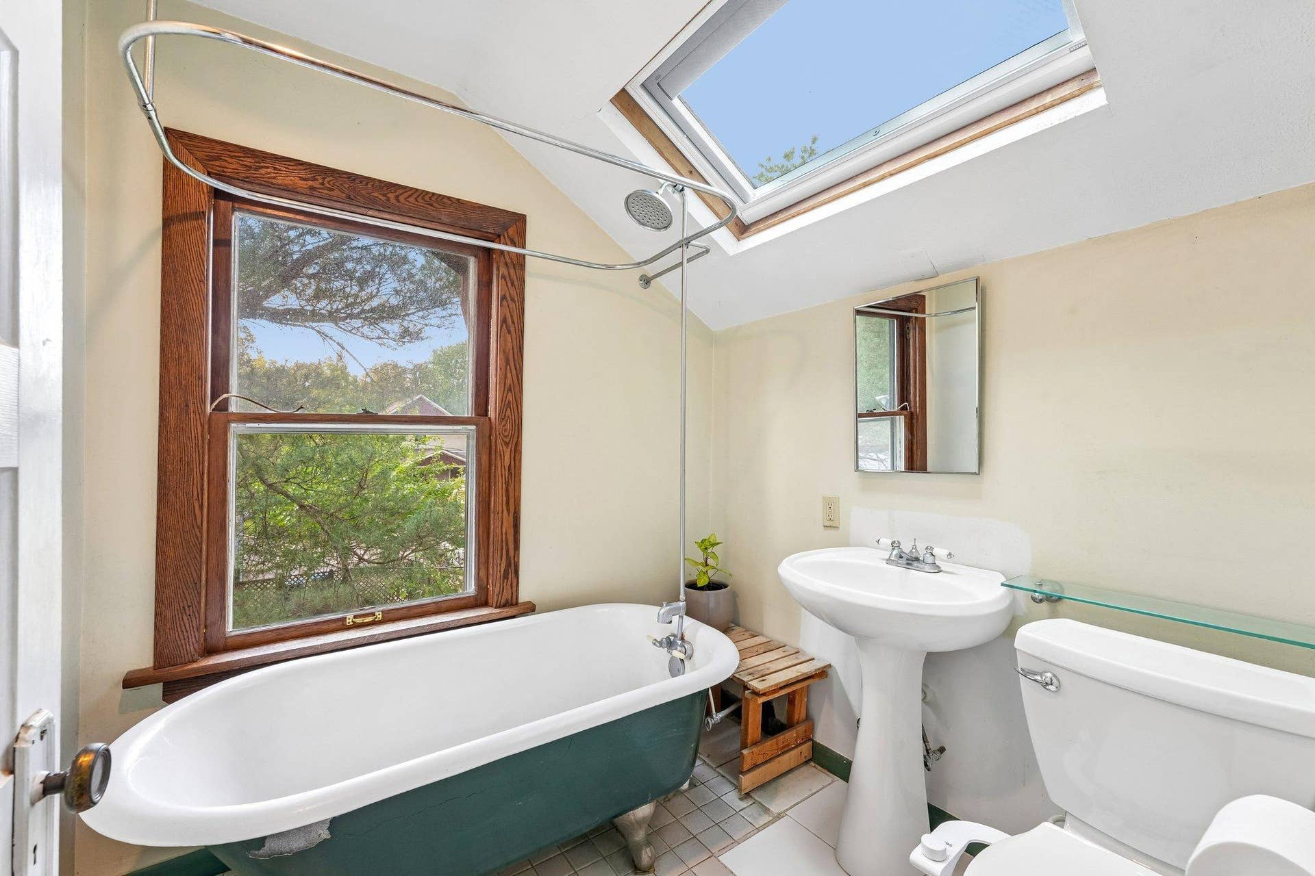 2820 42nd Avenue S, 15, Minneapolis, MN 55406 18-web-or-mls-42nd Ave-S0610-026.jpg