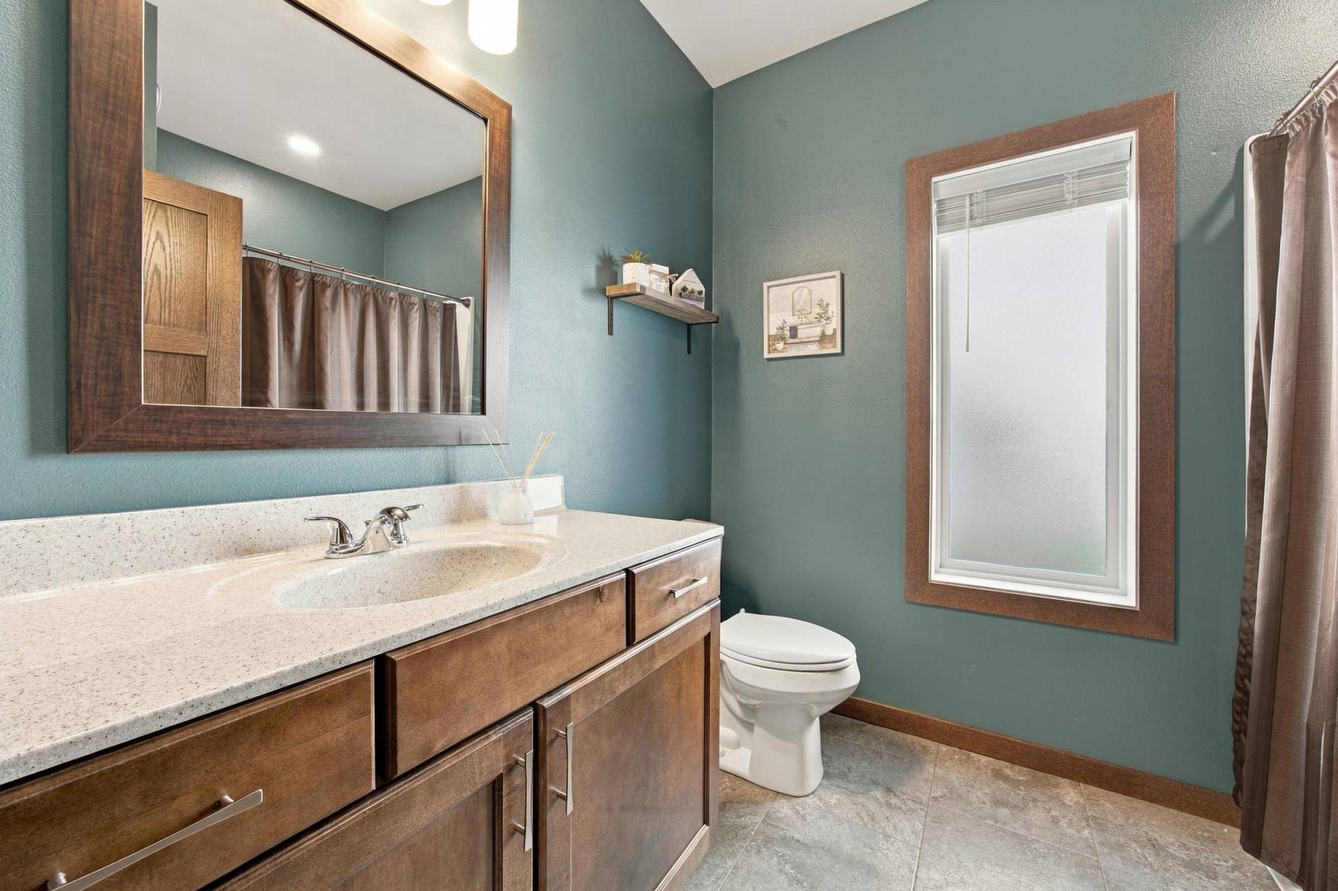 413 38th Avenue E, West Fargo, ND 58078 Bathroom