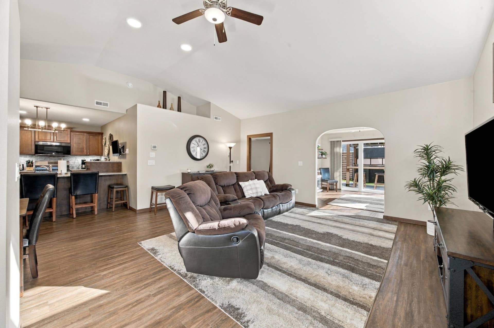 413 38th Avenue E, West Fargo, ND 58078 Living Room