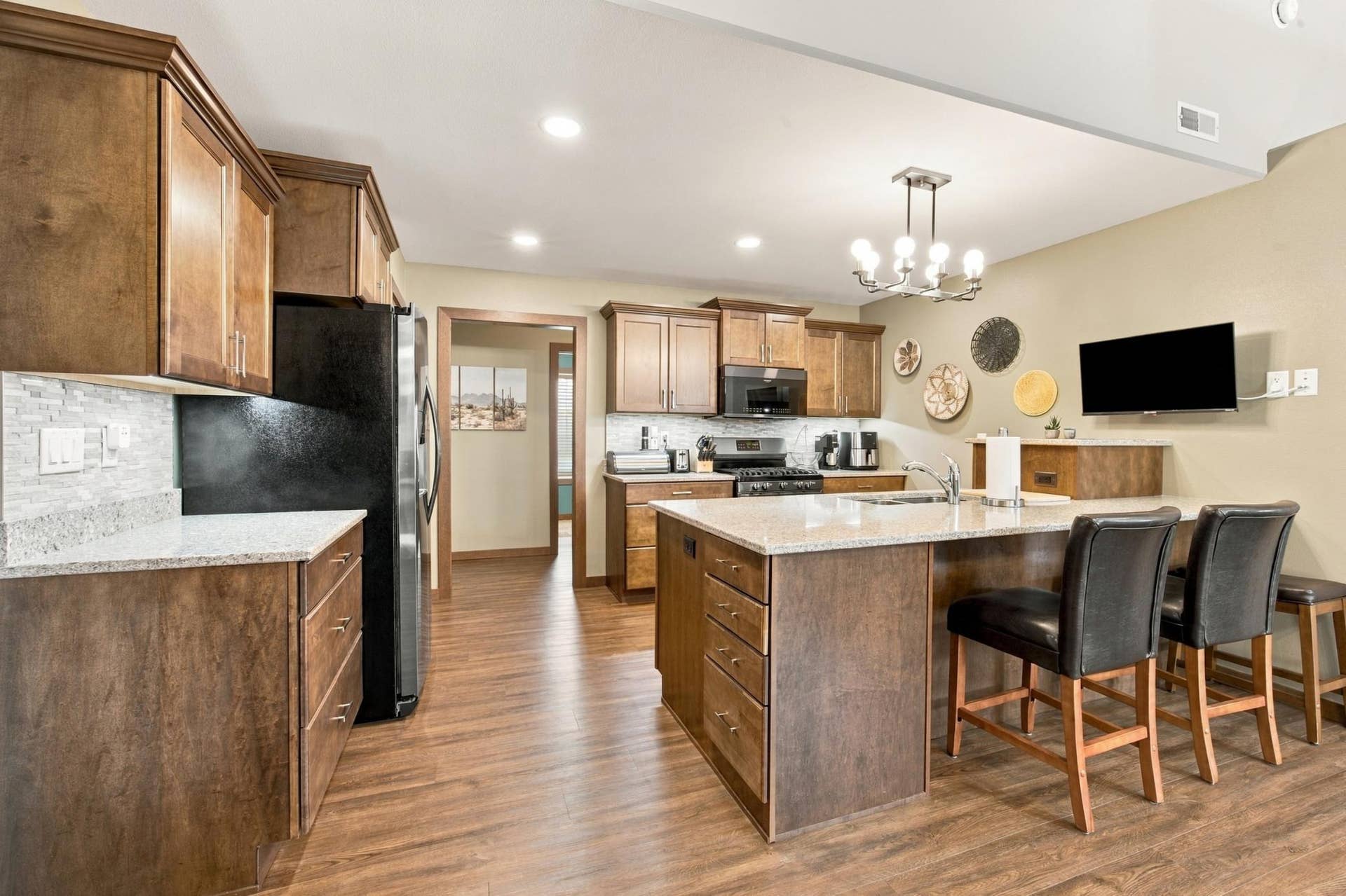 413 38th Avenue E, West Fargo, ND 58078 Kitchen