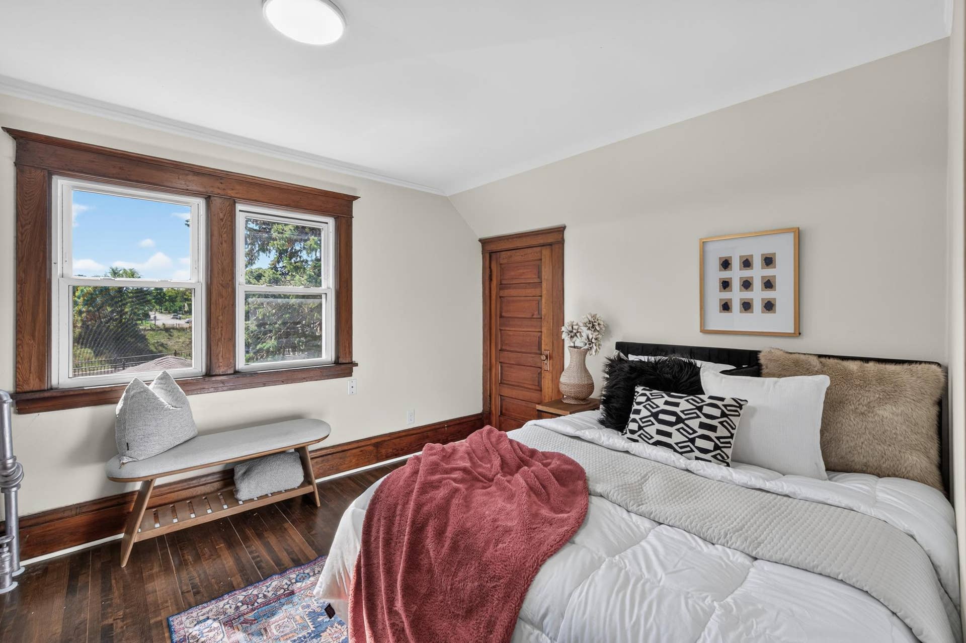 979 Saint Anthony Avenue, 101, Saint Paul, MN 55104 16_979_St_Anthony16.jpg