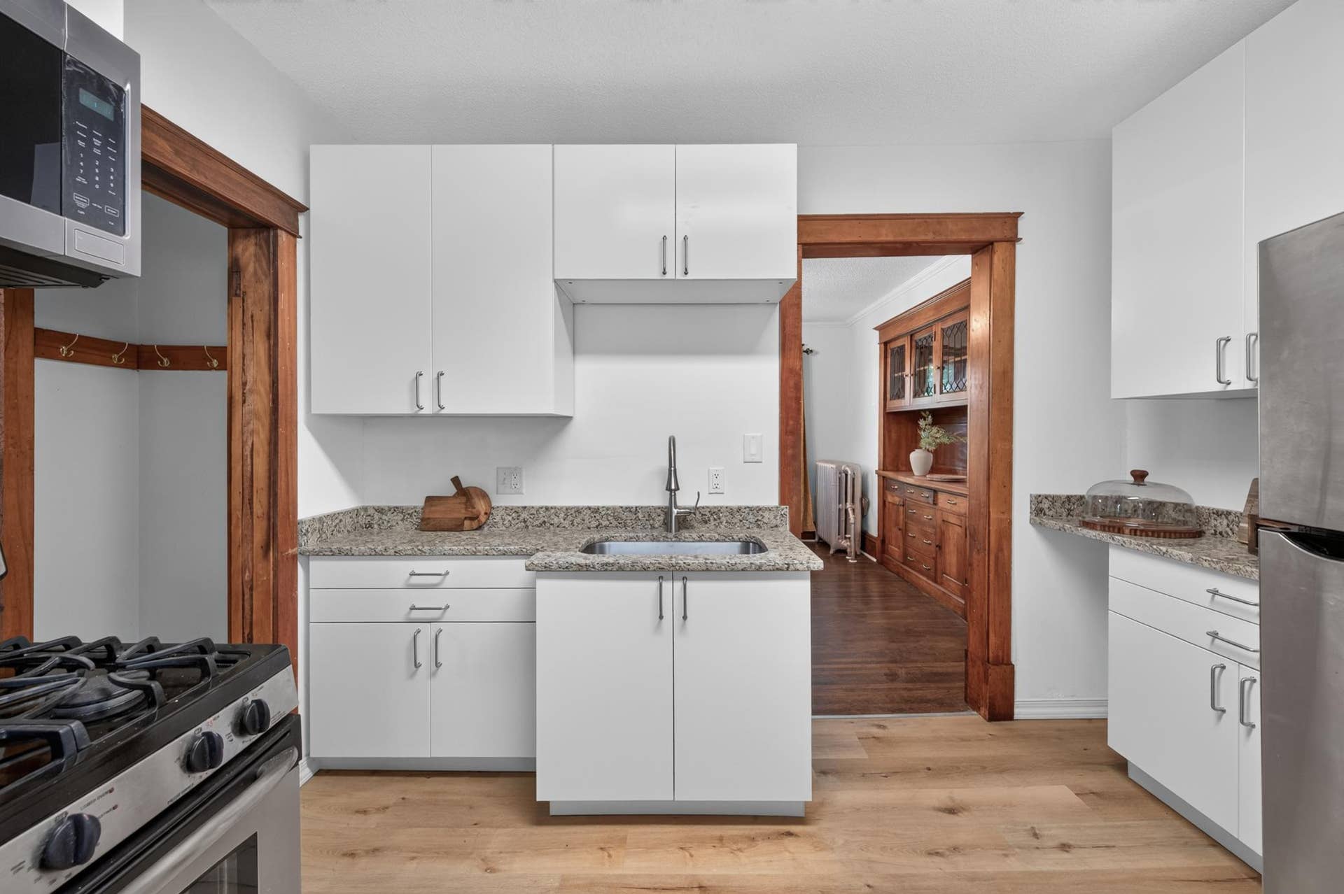 979 Saint Anthony Avenue, 101, Saint Paul, MN 55104 14_979_St_Anthony14.jpg