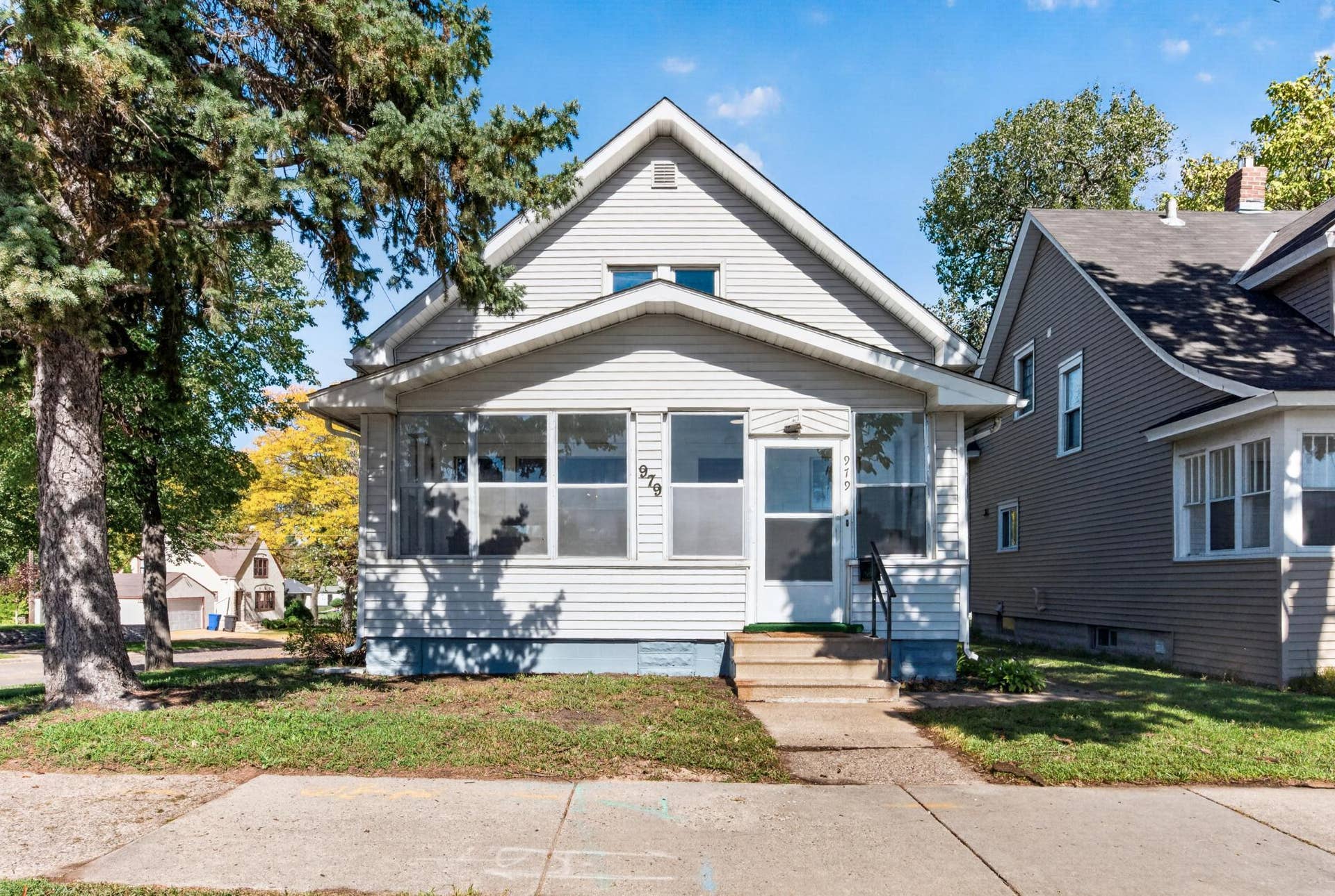 979 Saint Anthony Avenue, 101, Saint Paul, MN 55104 02_979_St_Anthony2.jpg