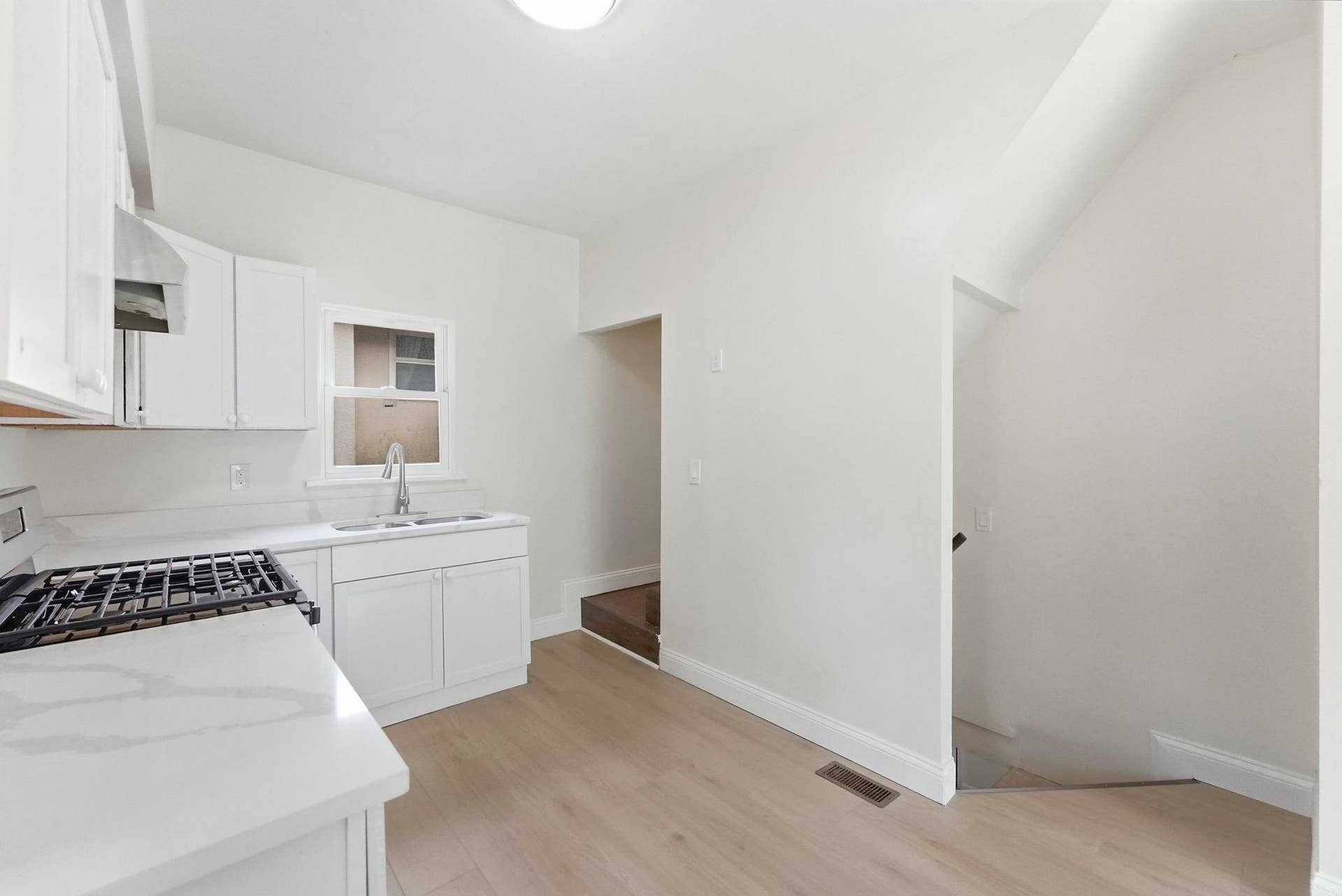 3343 Colfax Avenue N, 52, Minneapolis, MN 55412 22-web-or-mls-DSC05951.jpg