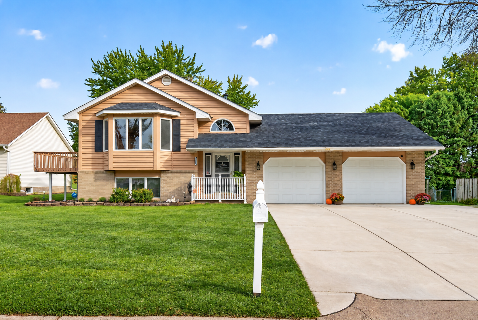 1608 Tierney Drive, Hastings, MN 55033 1608 Tierney Drive, Hastings, MN 55033