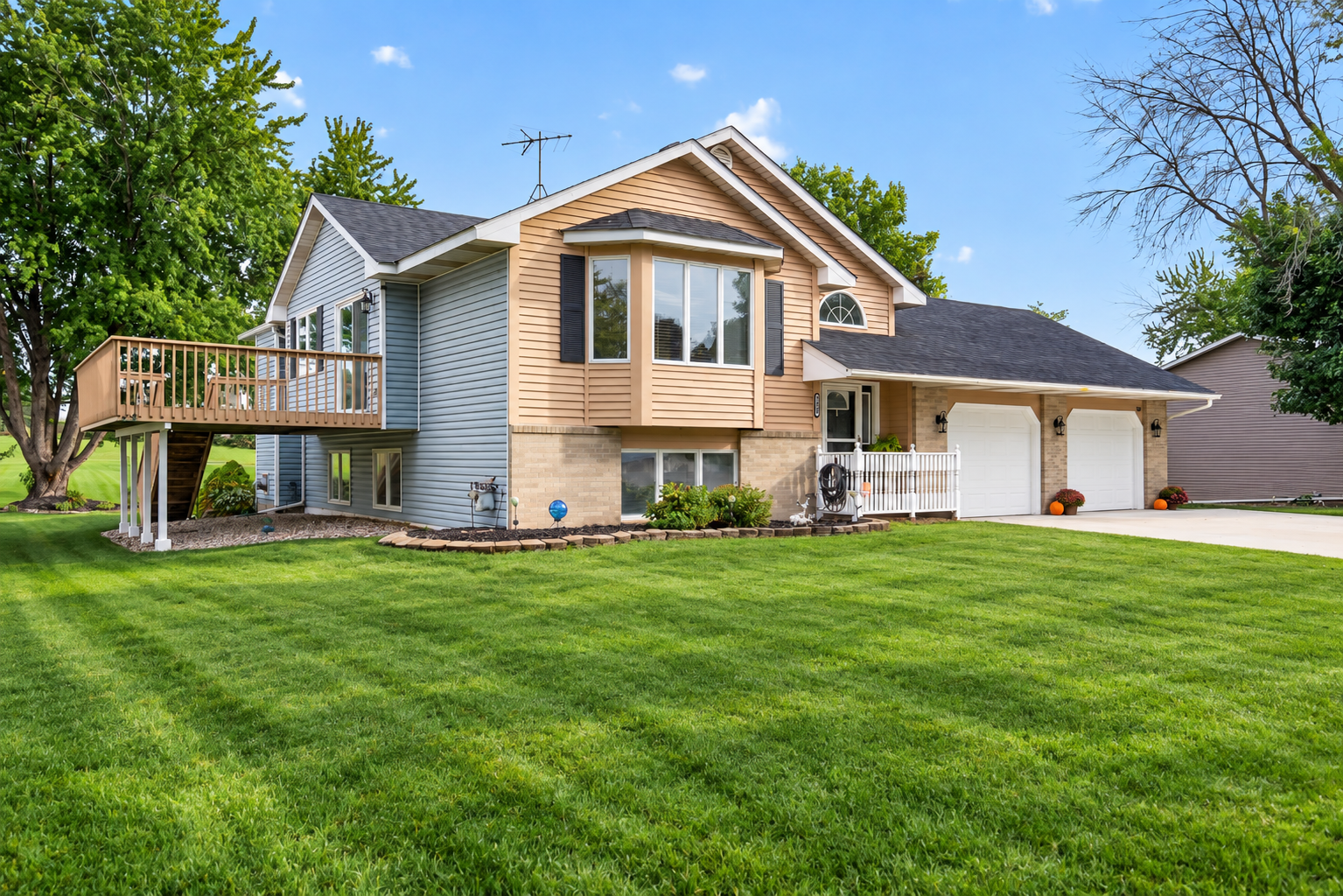1608 Tierney Drive, Hastings, MN 55033 1608 Tierney Drive, Hastings, MN 55033