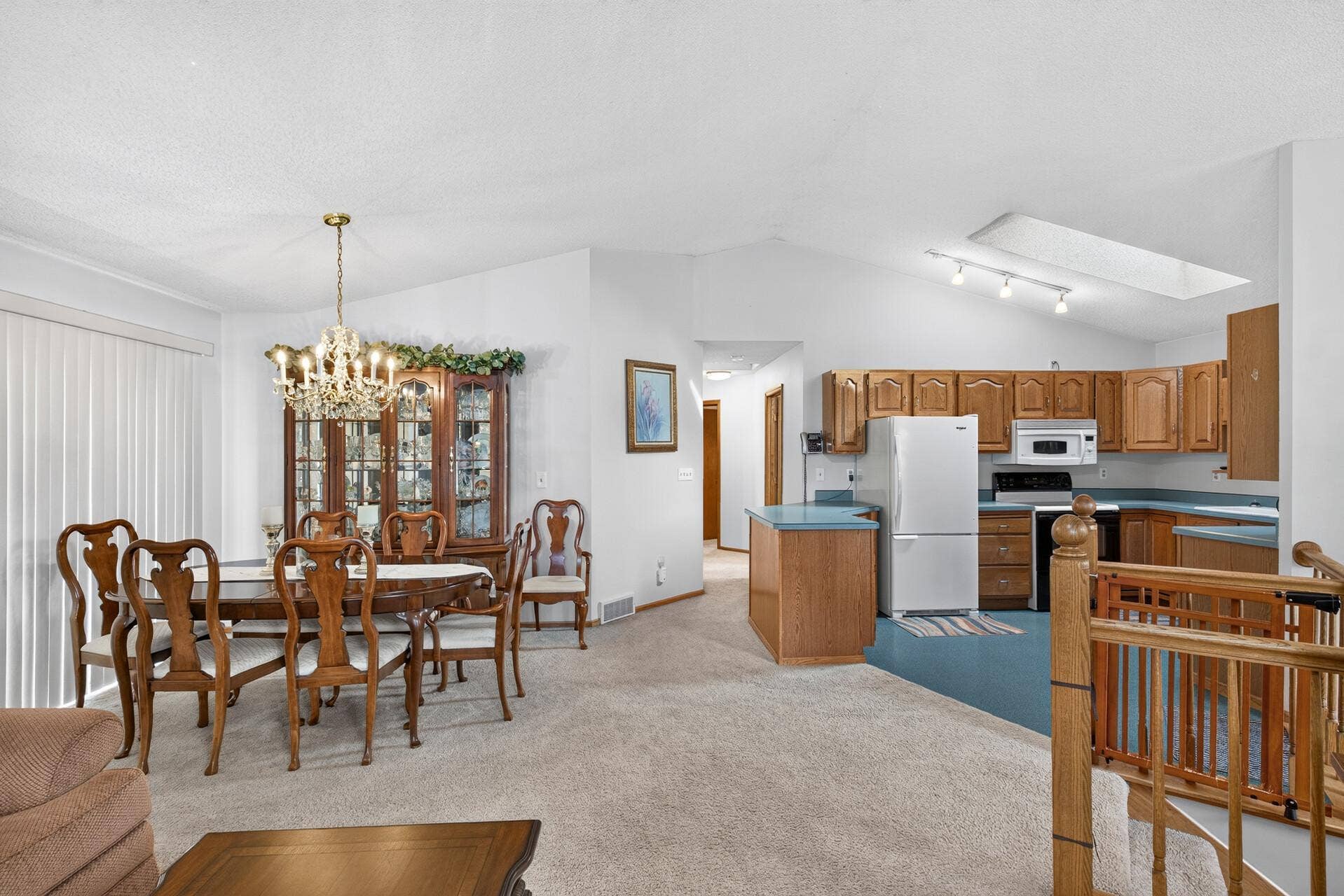 1608 Tierney Drive, Hastings, MN 55033 1608 Tierney Drive, Hastings, MN 55033