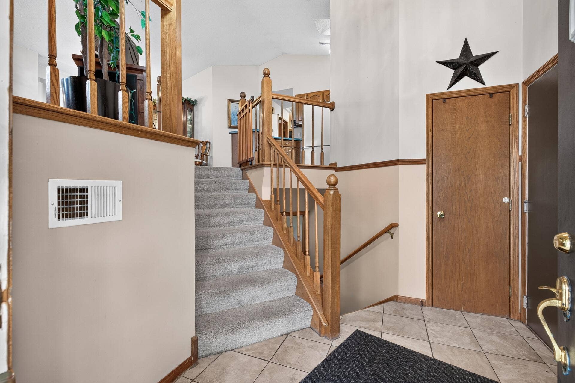 1608 Tierney Drive, Hastings, MN 55033 Not your typical split entry floorplan. Welcoming space and angled staircase