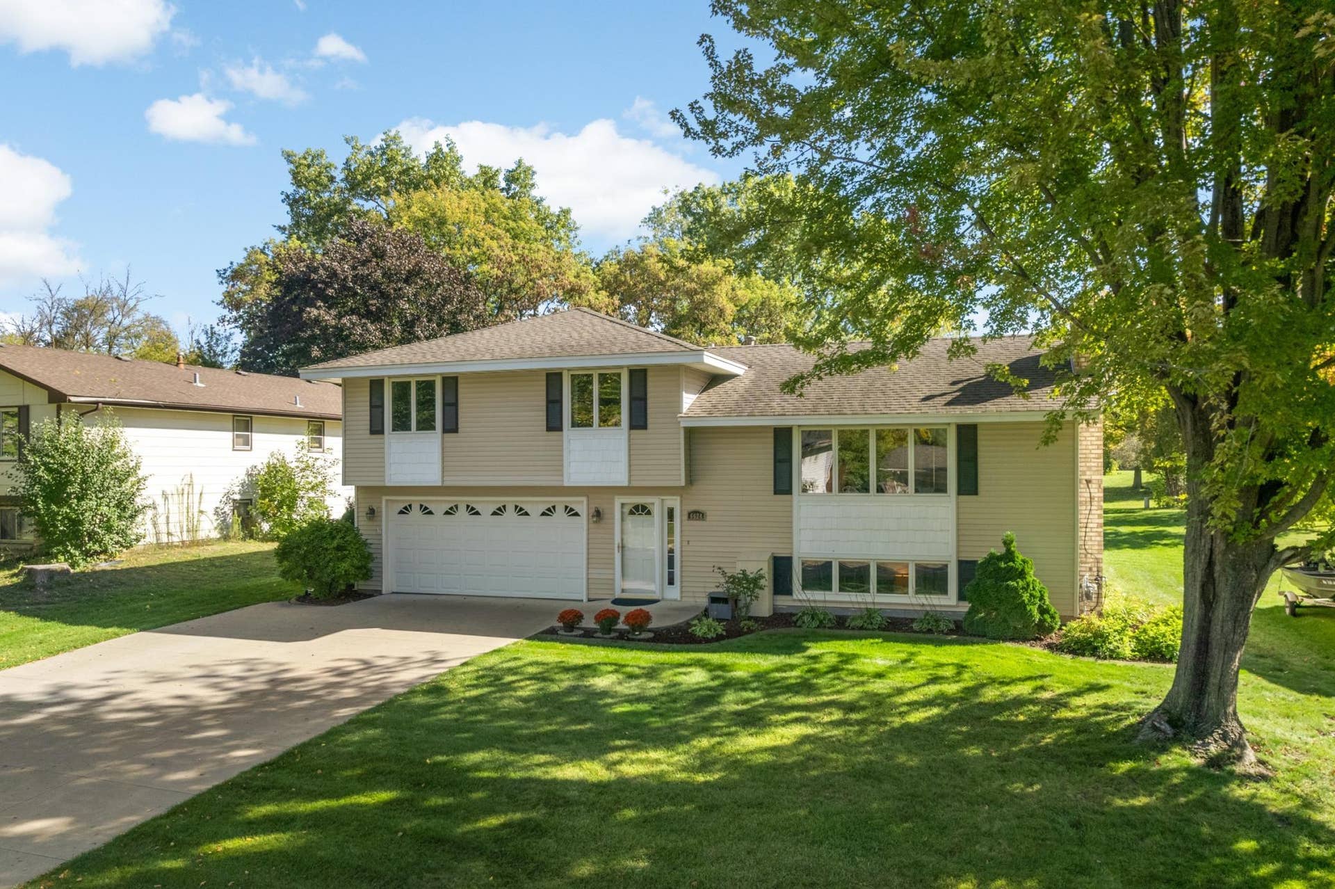 6624 Edgemont Boulevard N, Brooklyn Park, MN 55428 Image-2.jpg